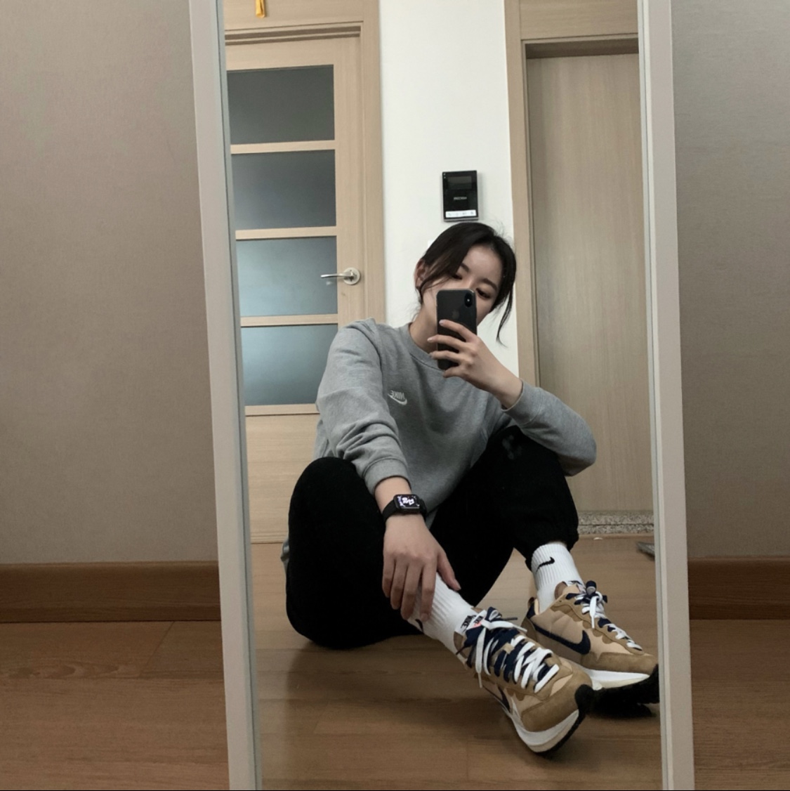 Nike x Sacai VaporWaffle Sesame and Blue Void 착용 스타일 - 1