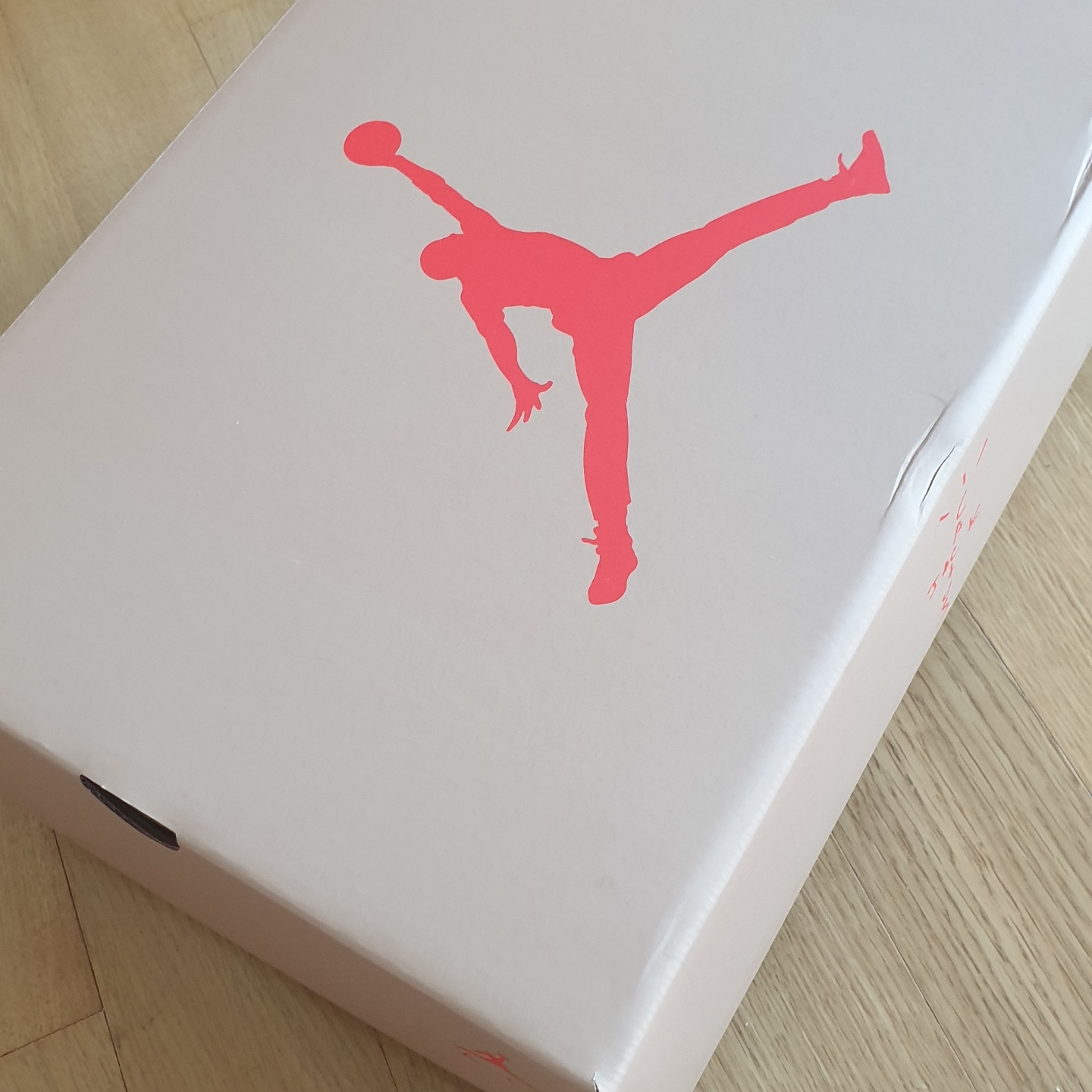 Jordan 6 x Travis Scott Retro SP British Khaki 착용 스타일 - 3