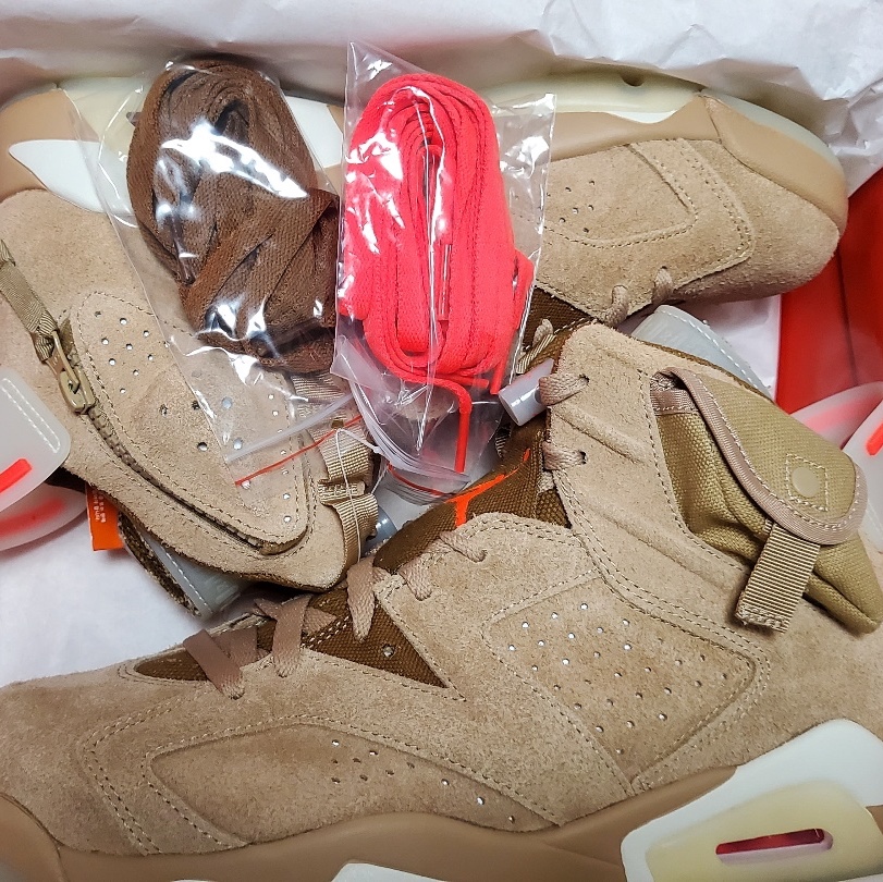 Jordan 6 x Travis Scott Retro SP British Khaki 착용 스타일