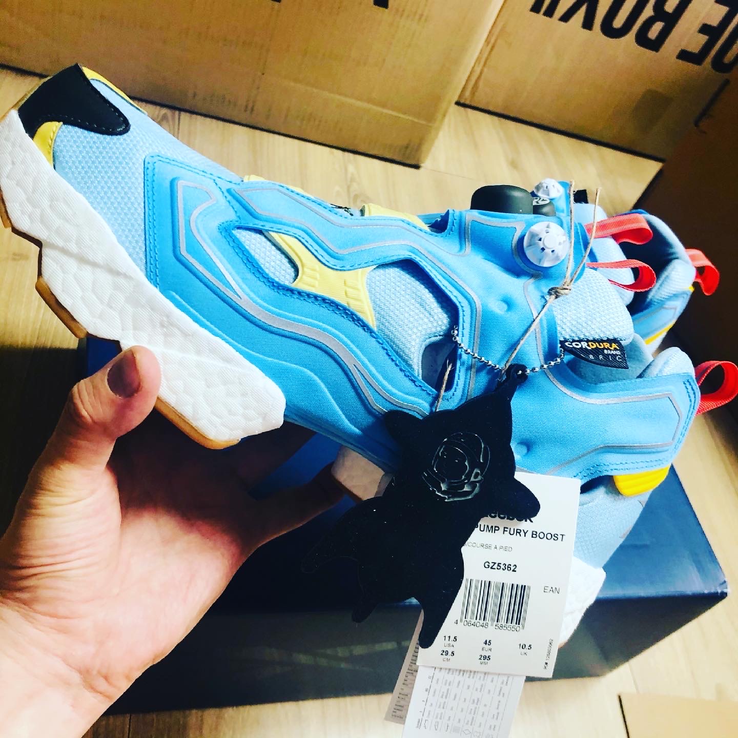 Reebok x Billionaire Boys Club Instapump Fury Boost Blue 착용 스타일 - 3