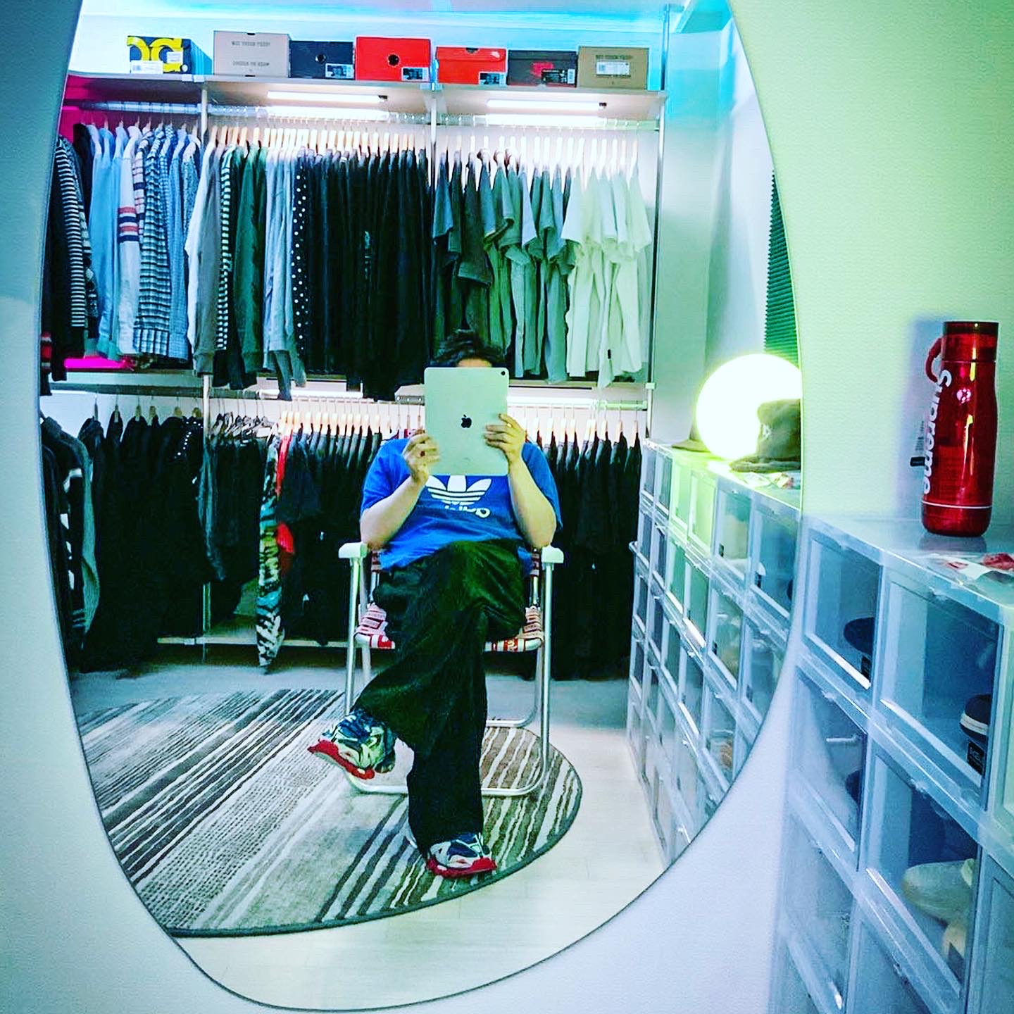 Jordan 1 x Travis Scott Retro High OG SP Mocha, Jordan 1 x Travis Scott Retro Low OG SP Mocha 착용 스타일 - 1