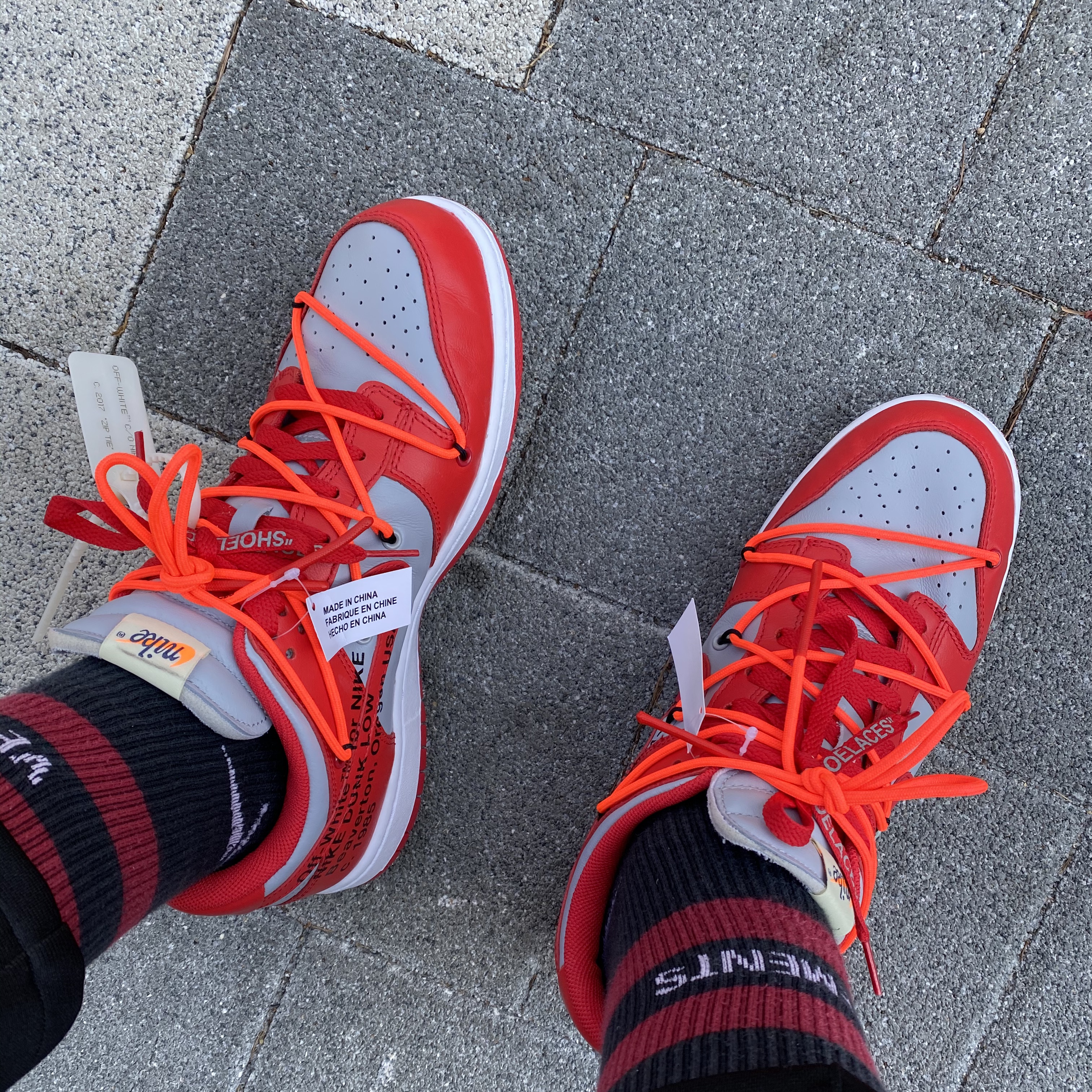 Nike x Off-White Dunk Low University Red 착용 스타일