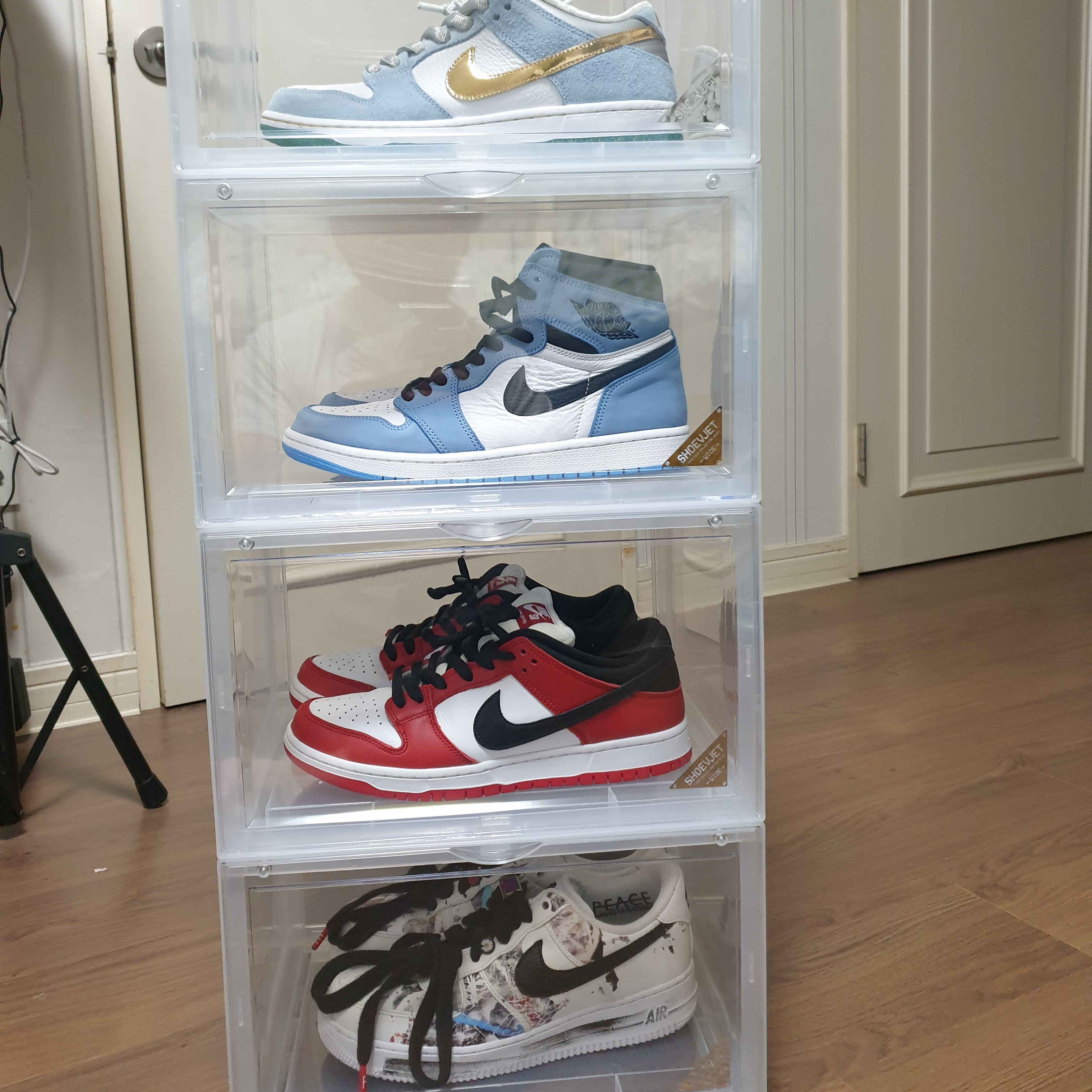 Nike x Undercover Overbreak SP Overcast, Nike x Sean Cliver SB Dunk Low Holiday Special 착용 스타일 - 4