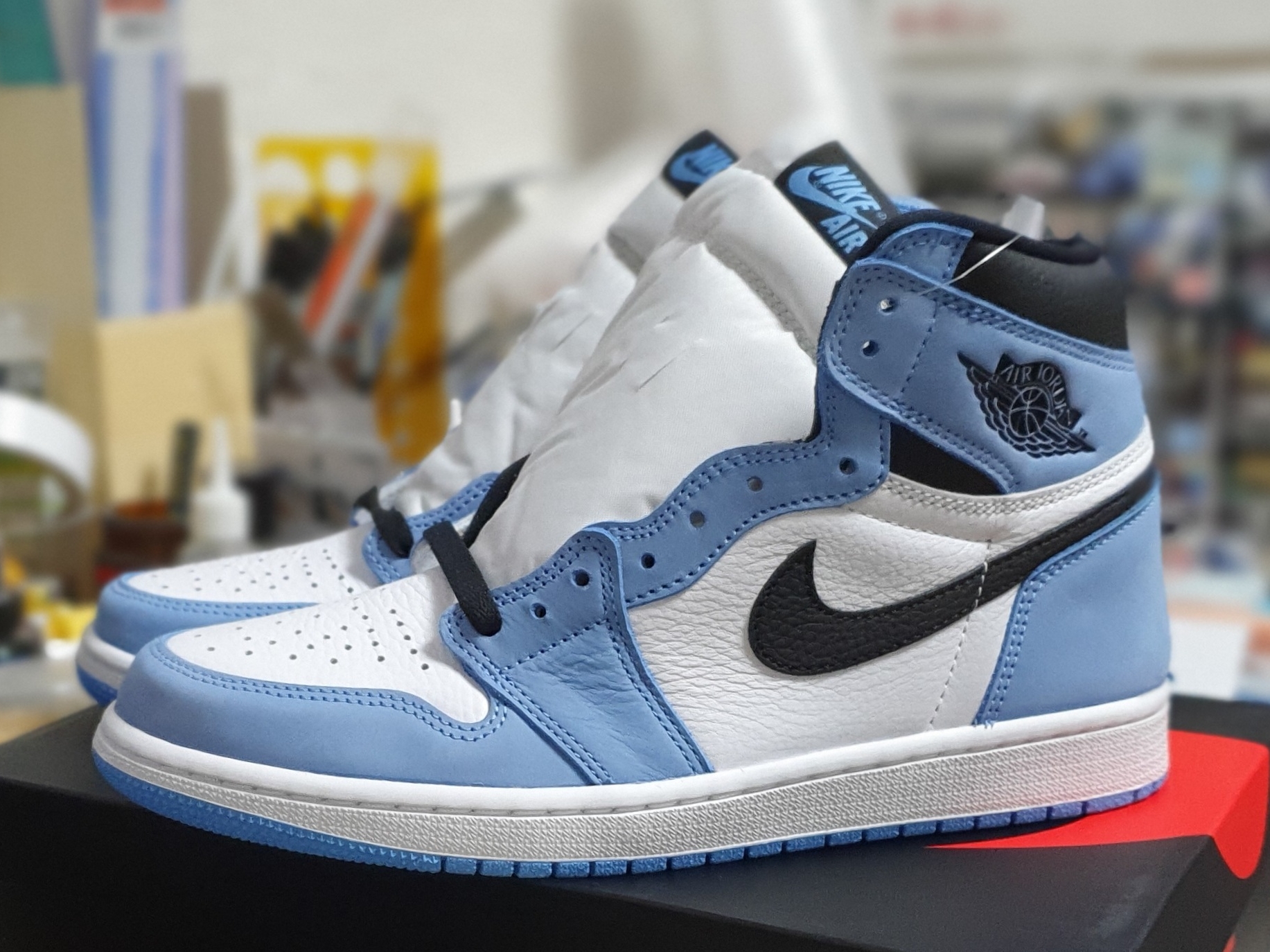 Jordan 1 Retro High OG University Blue 착용 스타일
