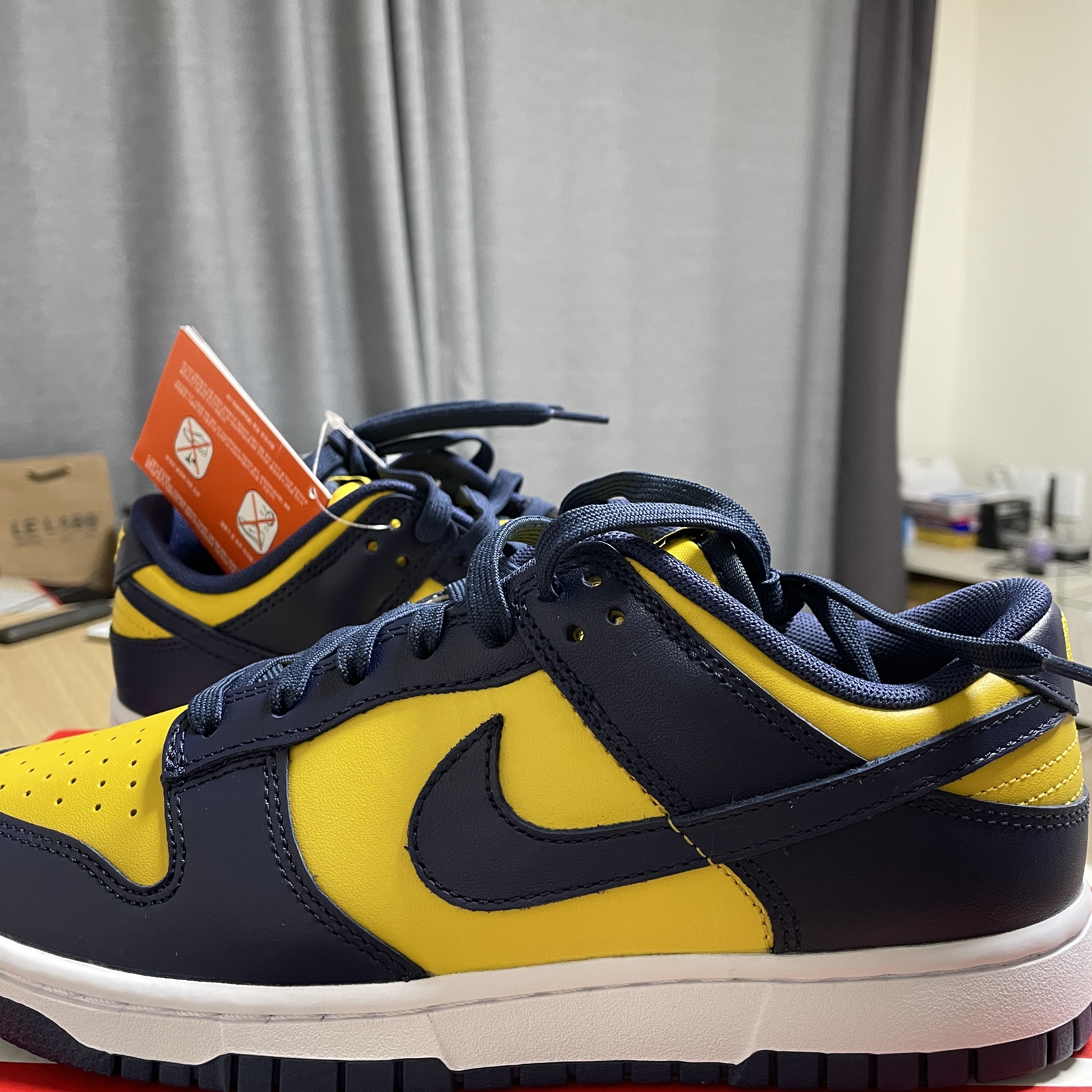 Nike Dunk Low Retro Varsity Maize 착용 스타일