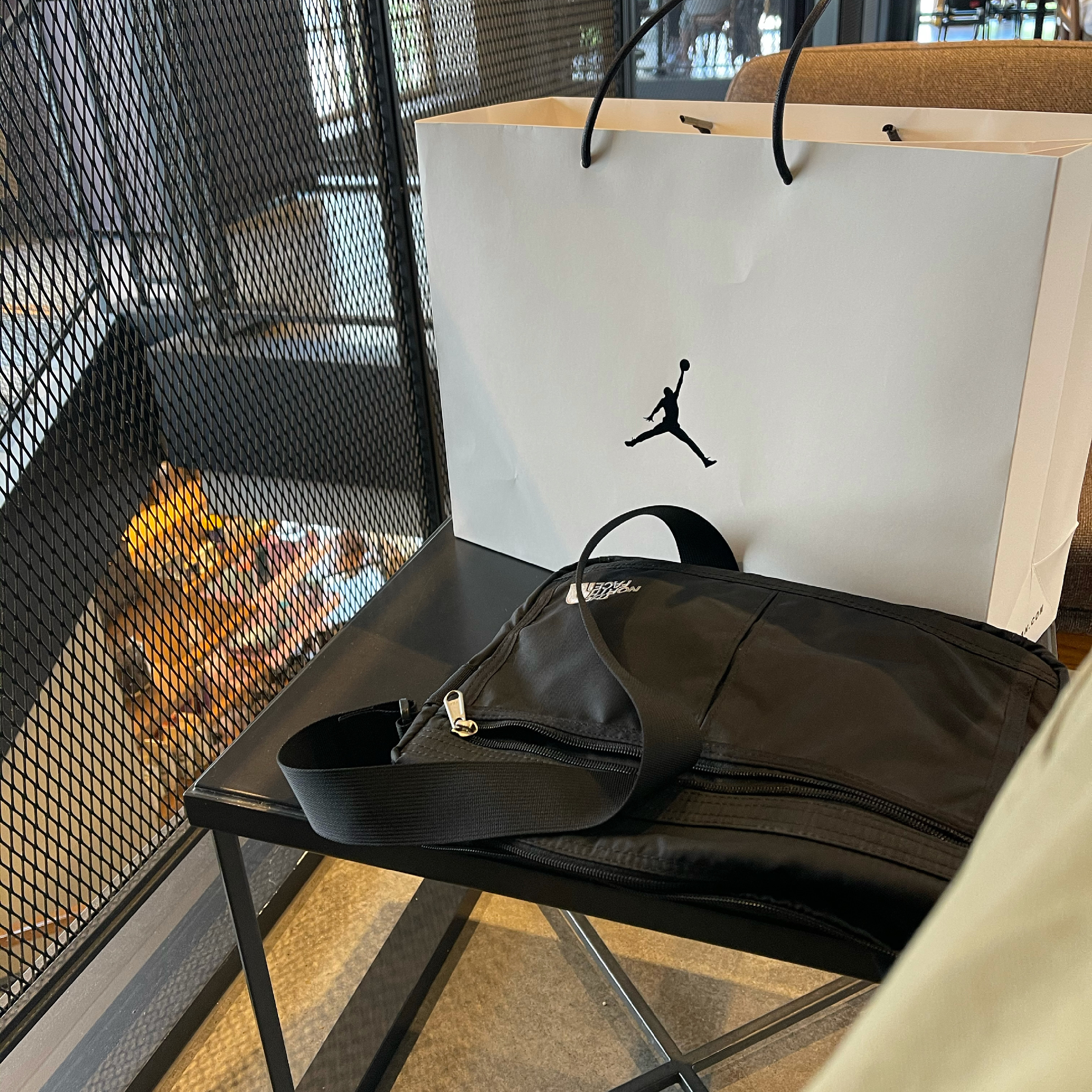 Jordan x Travis Scott Canvas Pants - Asia 착용 스타일 - 1