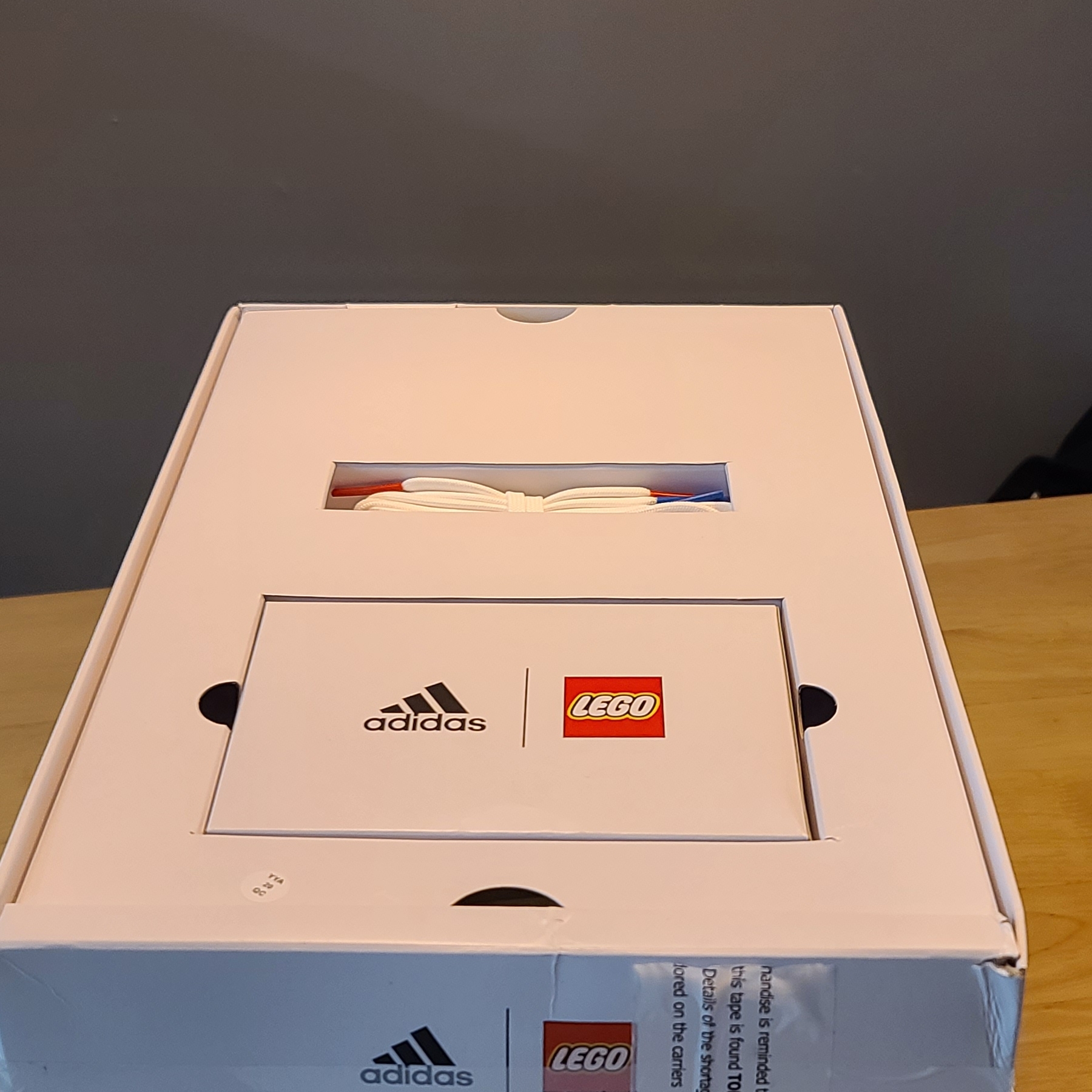 Adidas x Lego Ultraboost DNA White 착용 스타일 - 3