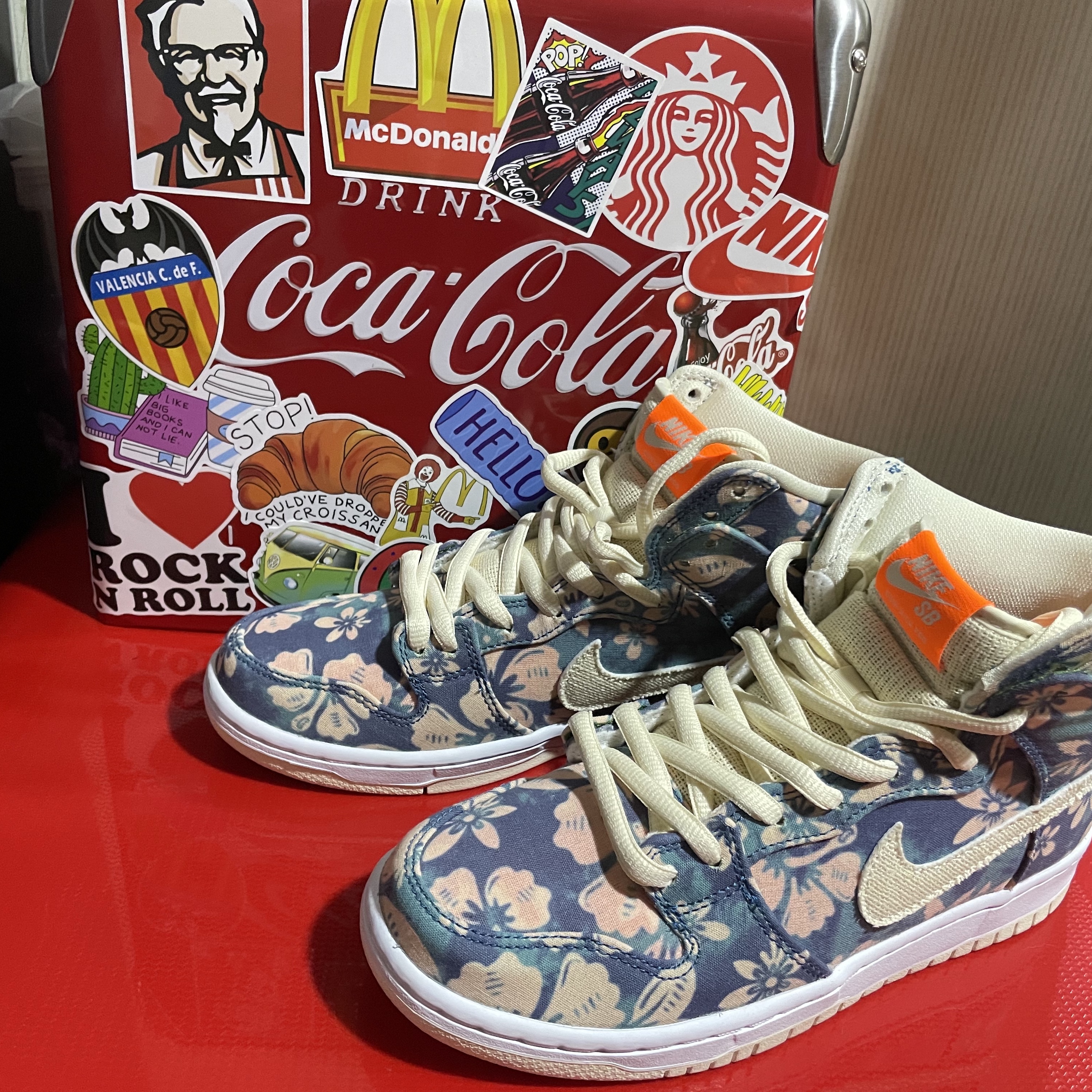 Nike SB Dunk High Pro Hawaii 착용 스타일