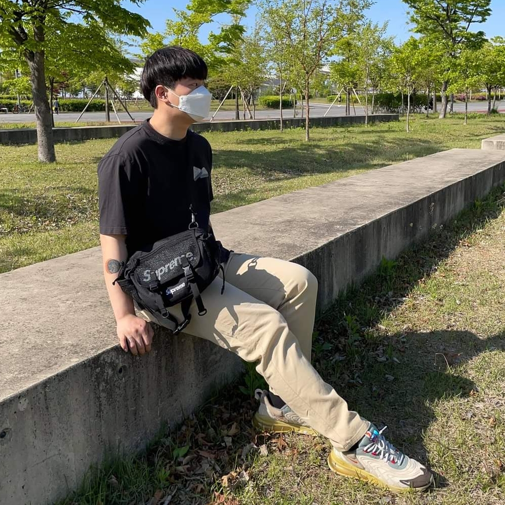 Nike x Travis Scott Air Max 270 React Cactus Trails, Supreme Mesh Waist Bag Black - 20SS 착용 스타일