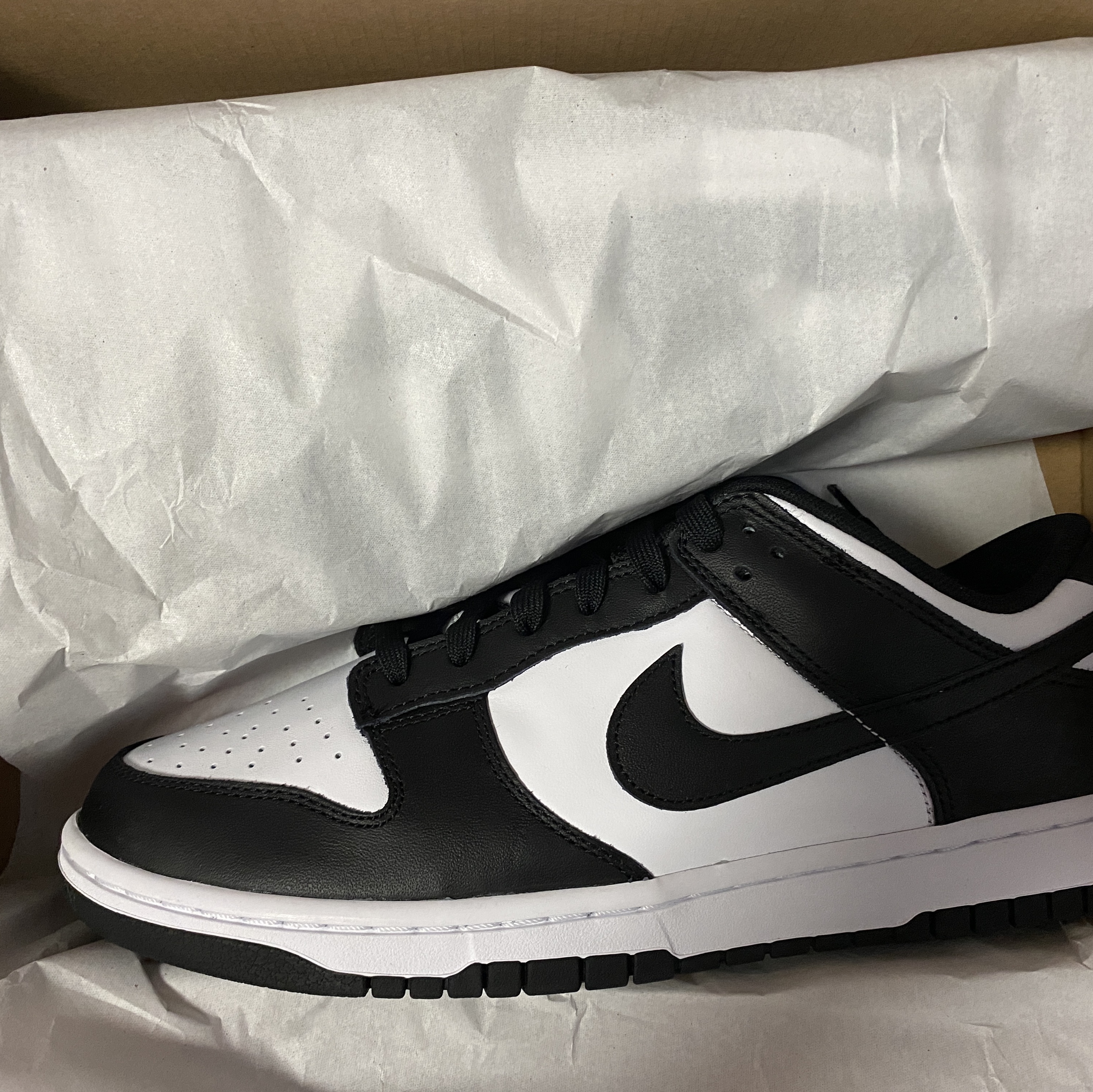 Nike Dunk Low Retro Black 착용 스타일 - 2