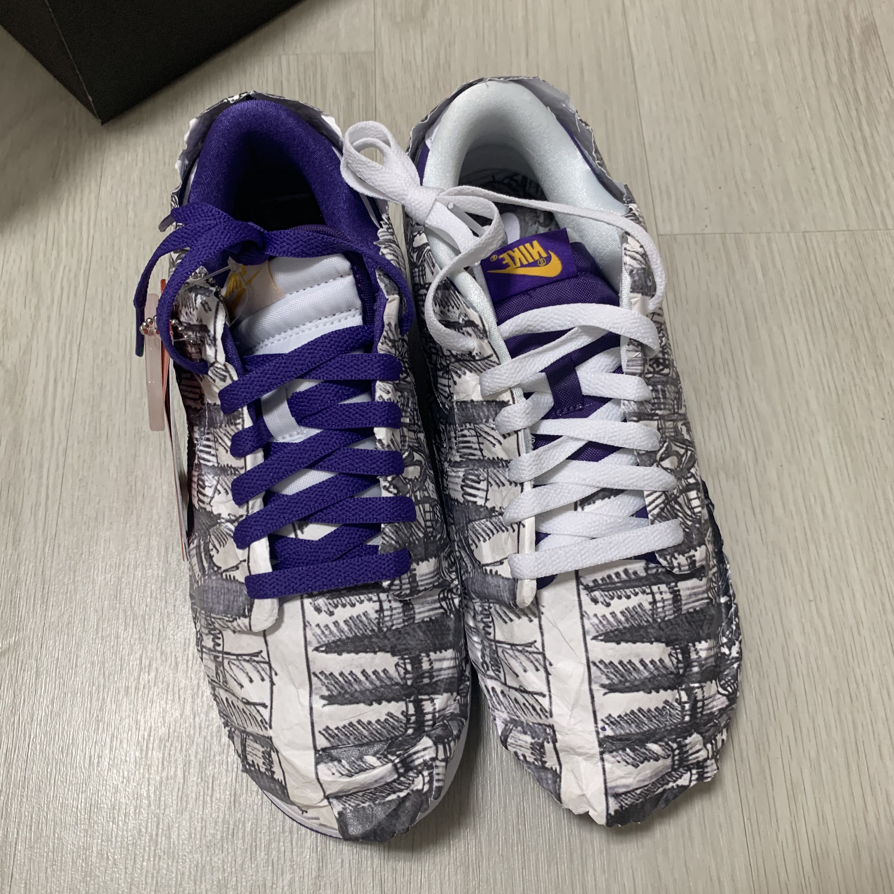 (W) Nike Dunk Low SE Flip 착용 스타일 - 1