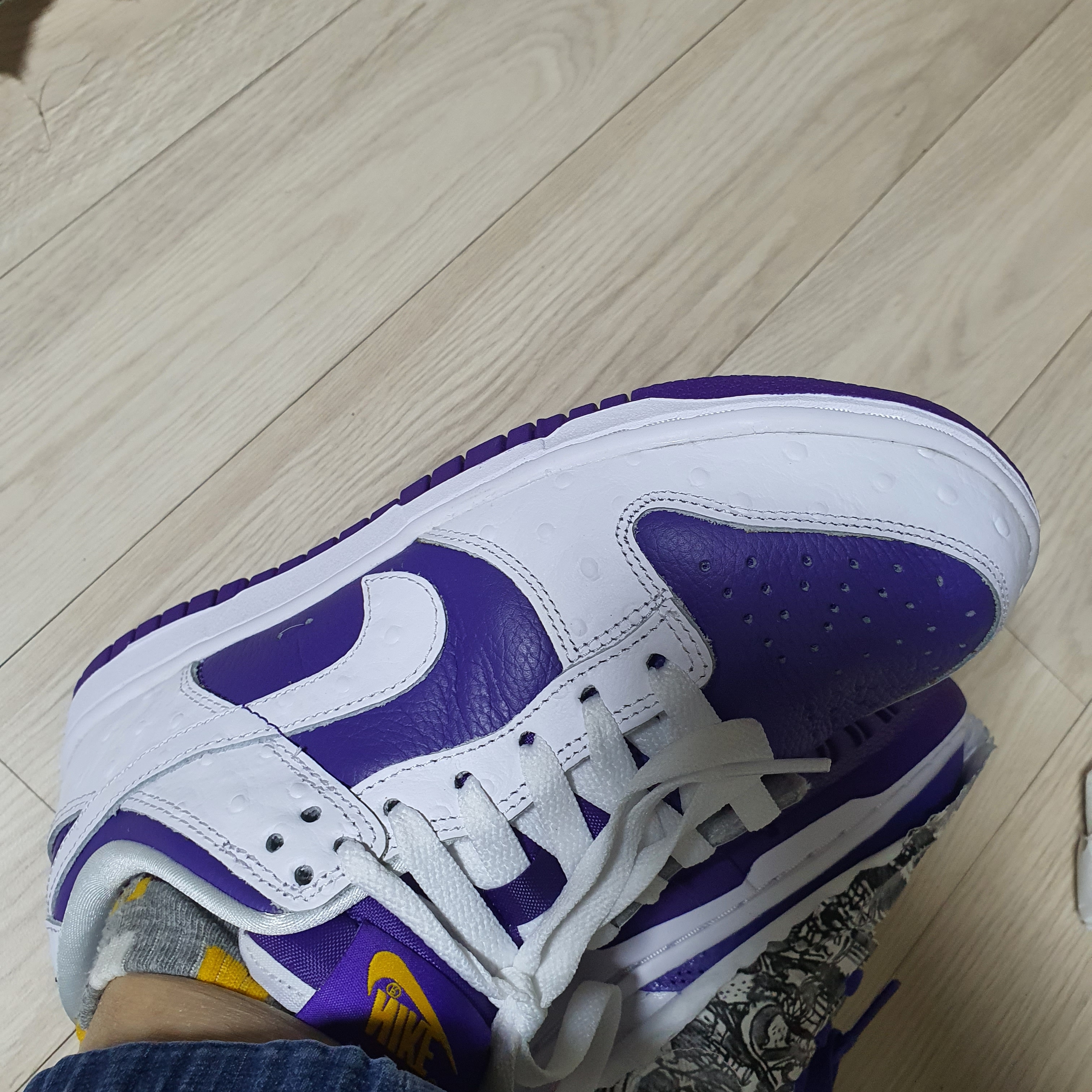 (W) Nike Dunk Low SE Flip 착용 스타일 - 3