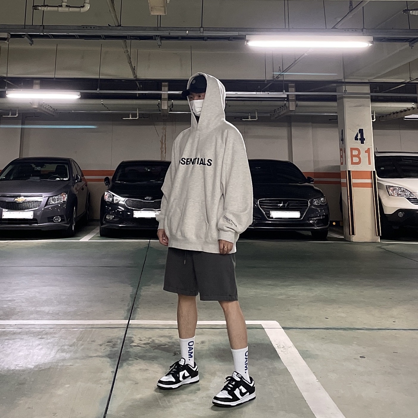 Essentials 3D Silicon Applique Pullover Hoodie Oatmeal/Oatmeal Heather/Light Heather Oatmeal 2020, Nike Dunk Low Retro Black 착용 스타일 - 1