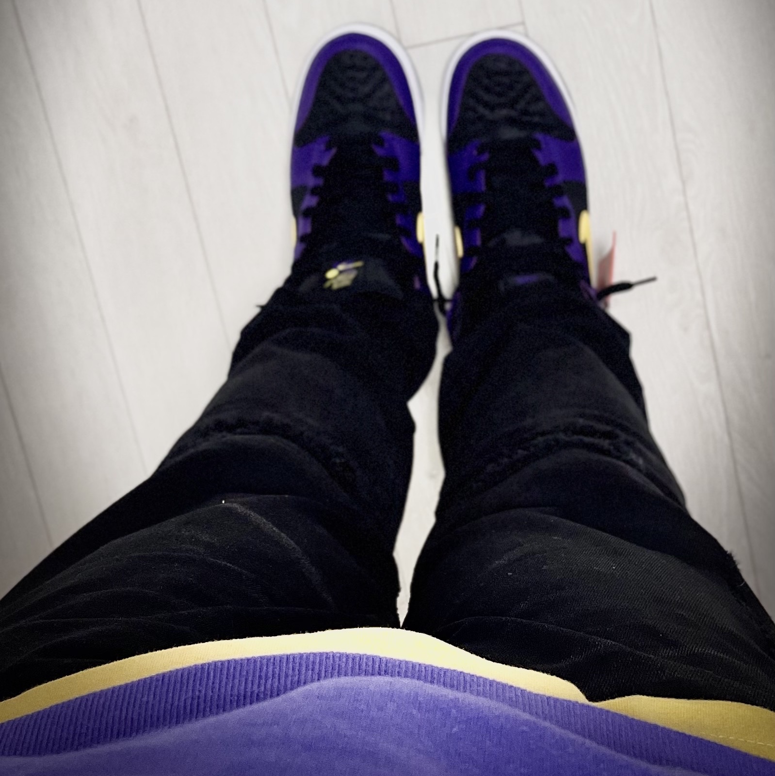 Nike Dunk High PRM EMB Court Purple 착용 스타일 - 4
