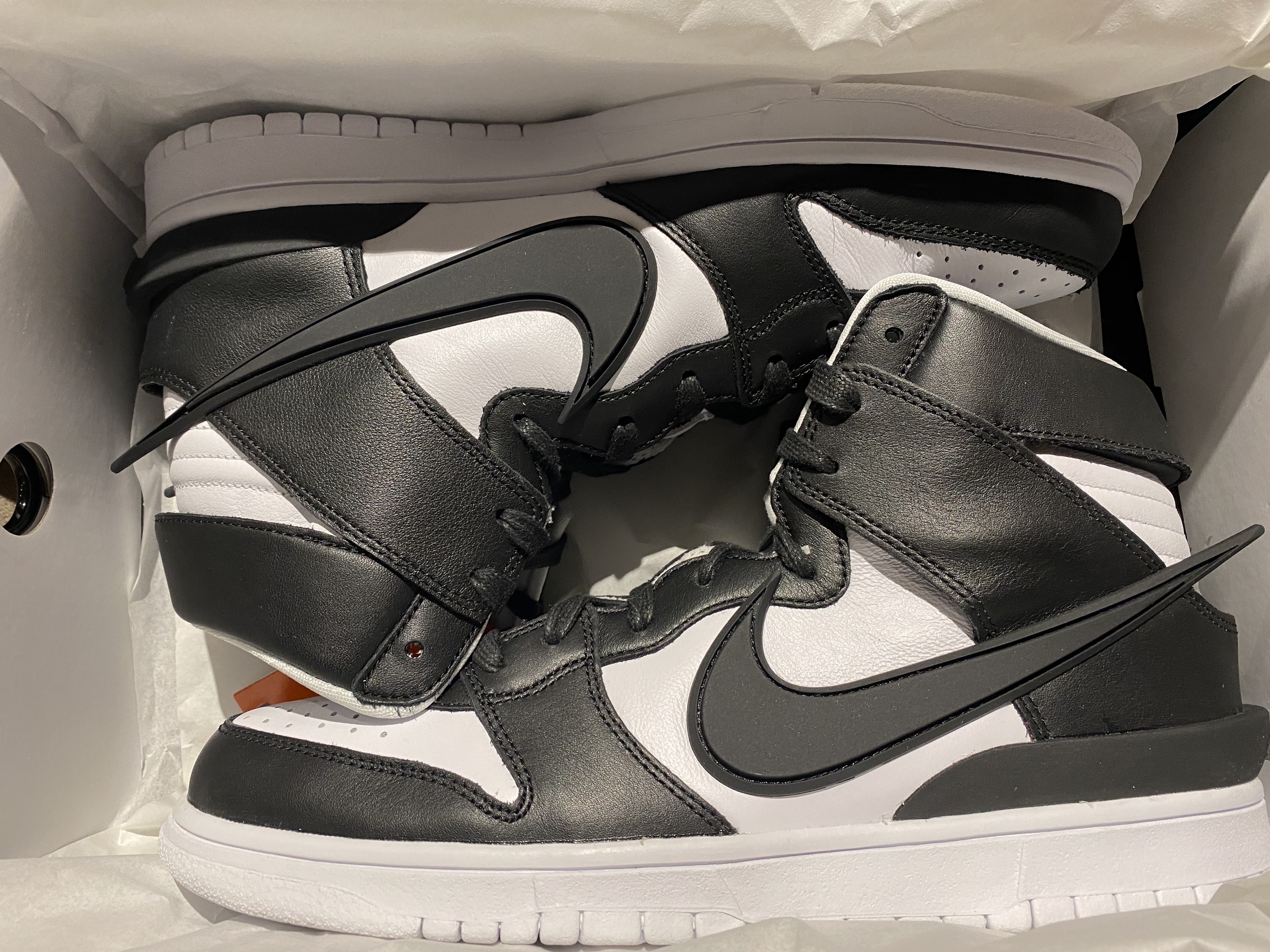 Nike x Ambush Dunk High Black 착용 스타일 - 3
