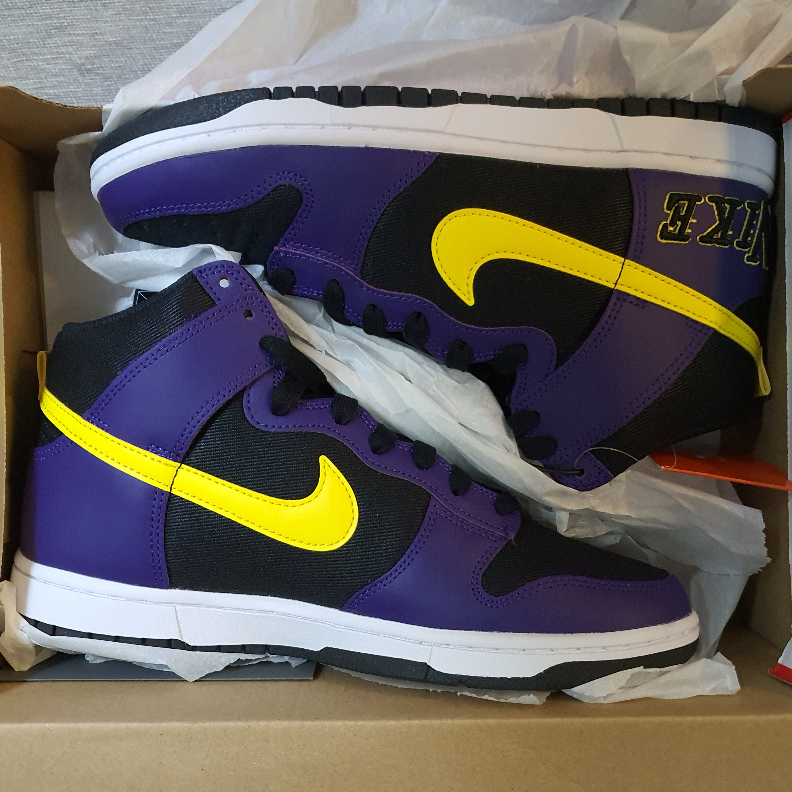 Nike Dunk High PRM EMB Court Purple 착용 스타일