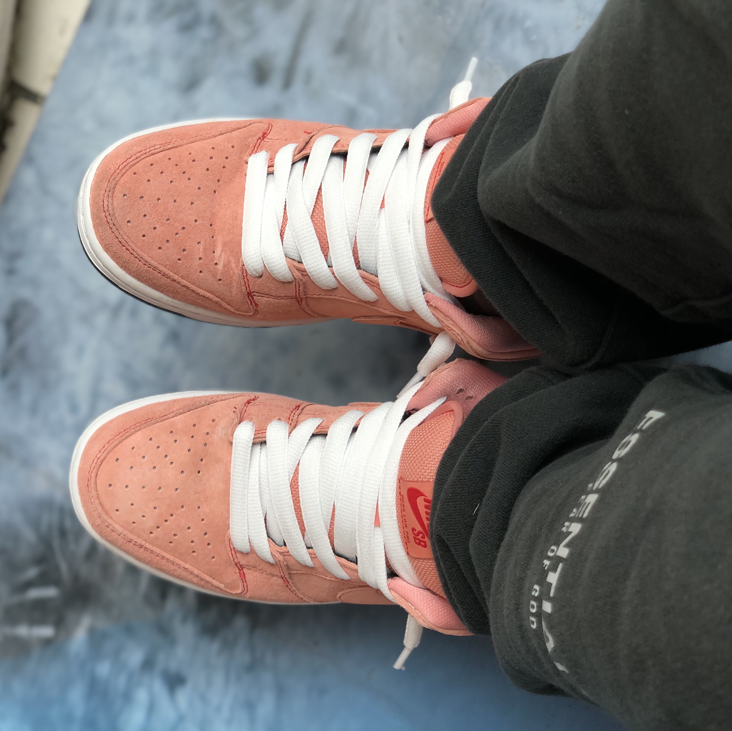 Nike SB Dunk Low Pro Pink Pig 착용 스타일 - 2
