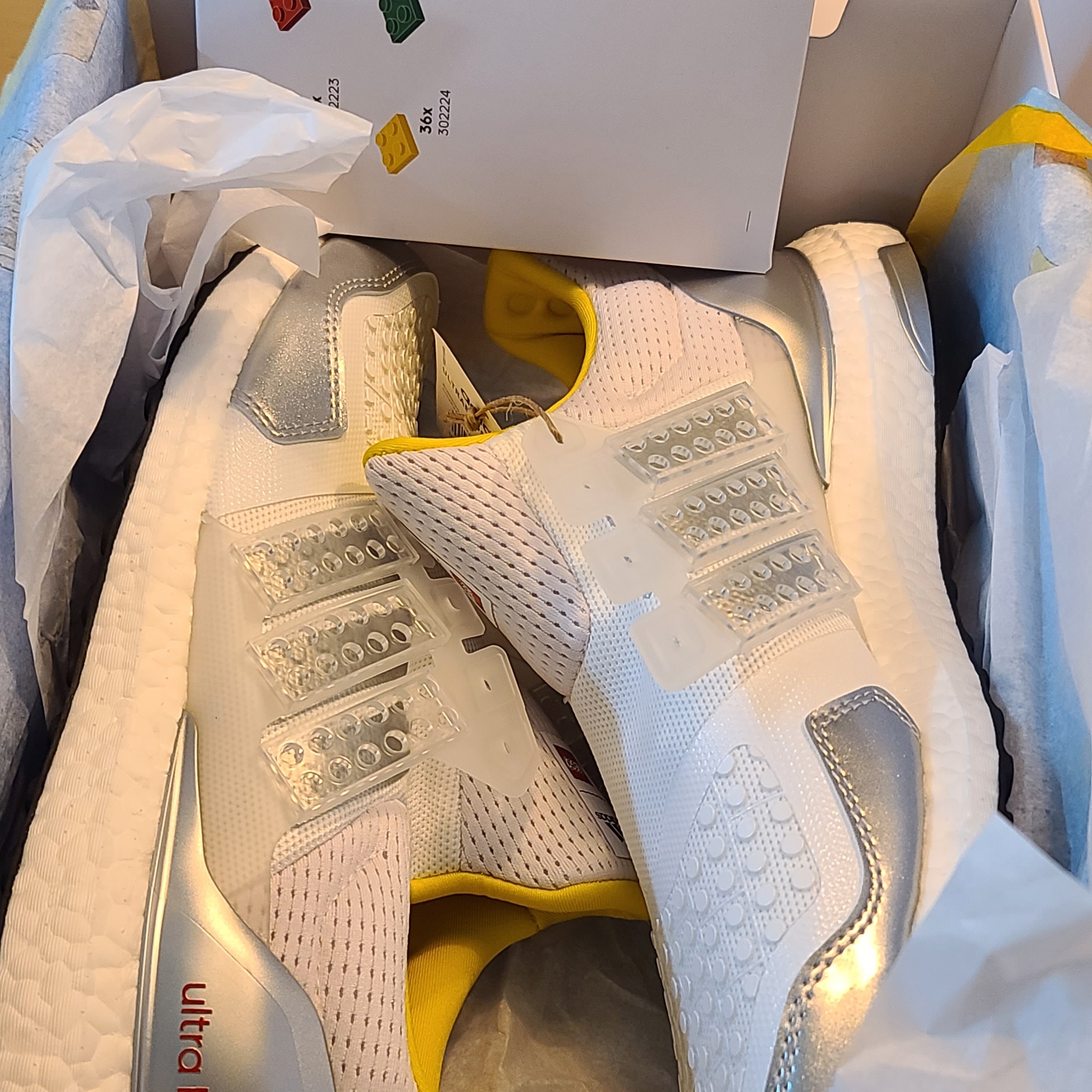 Adidas x Lego Ultraboost DNA White 착용 스타일 - 5