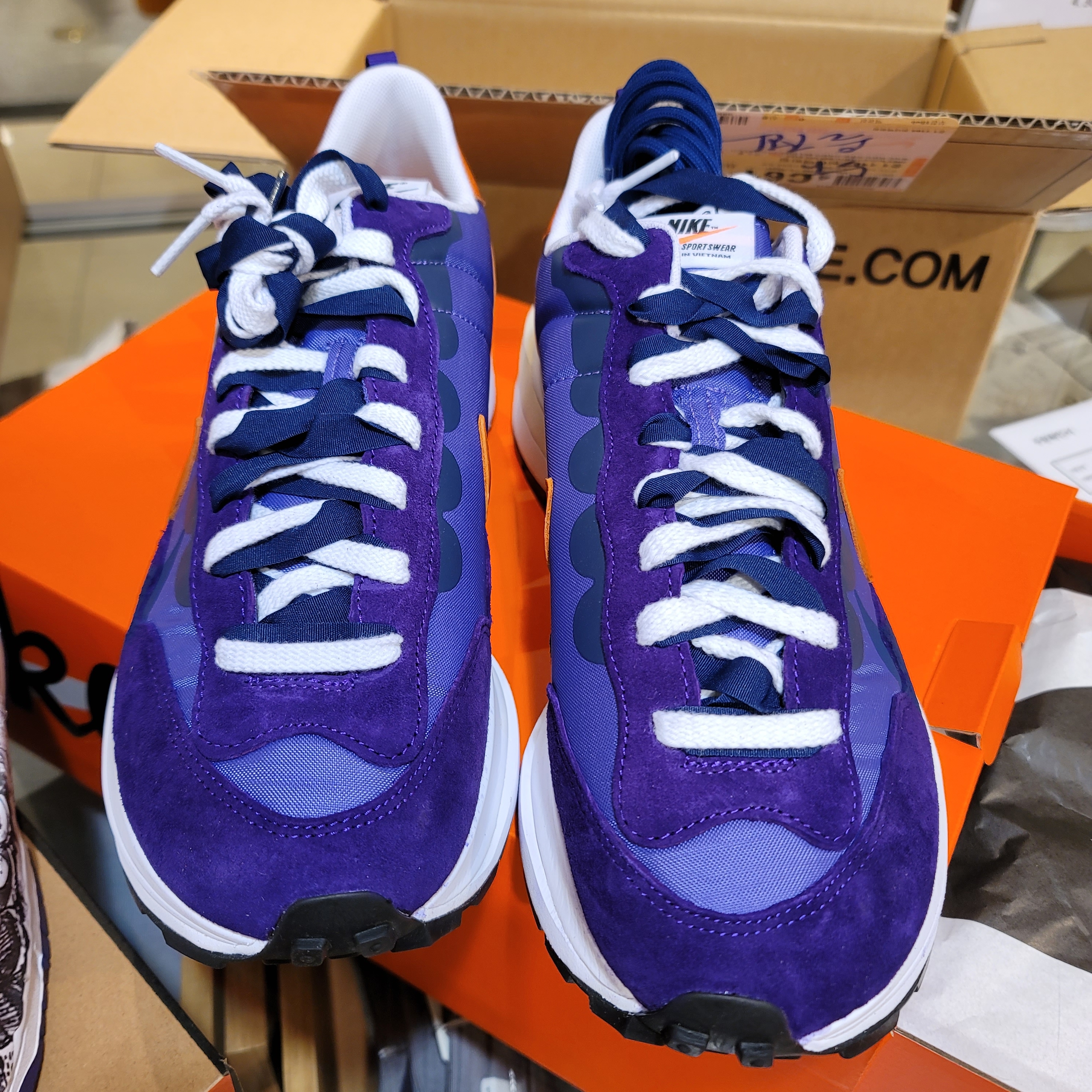 (W) Nike Dunk Low SE Flip, Nike x Sacai VaporWaffle Dark Iris 착용 스타일 - 2