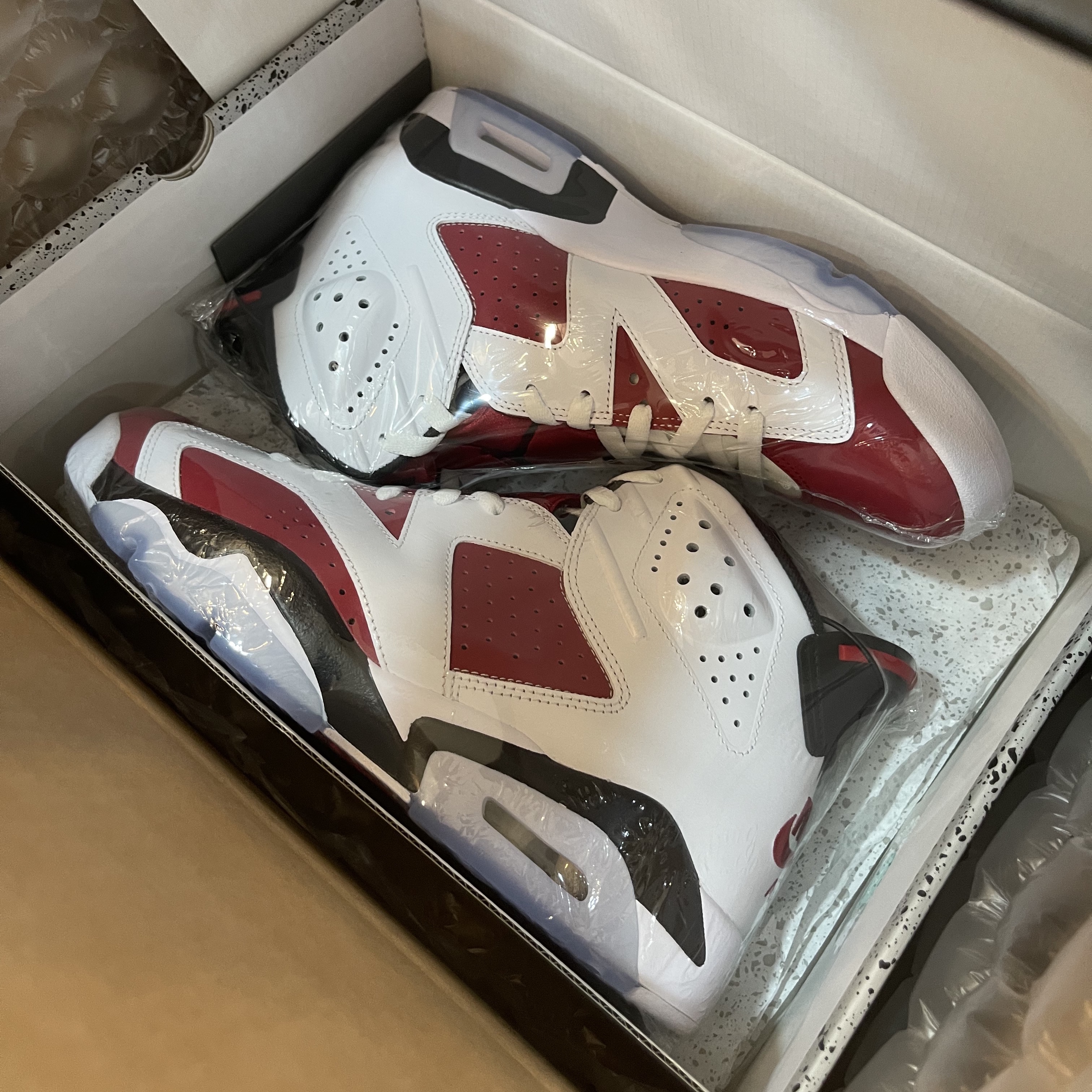 Jordan 6 Retro Carmine 2021 착용 스타일