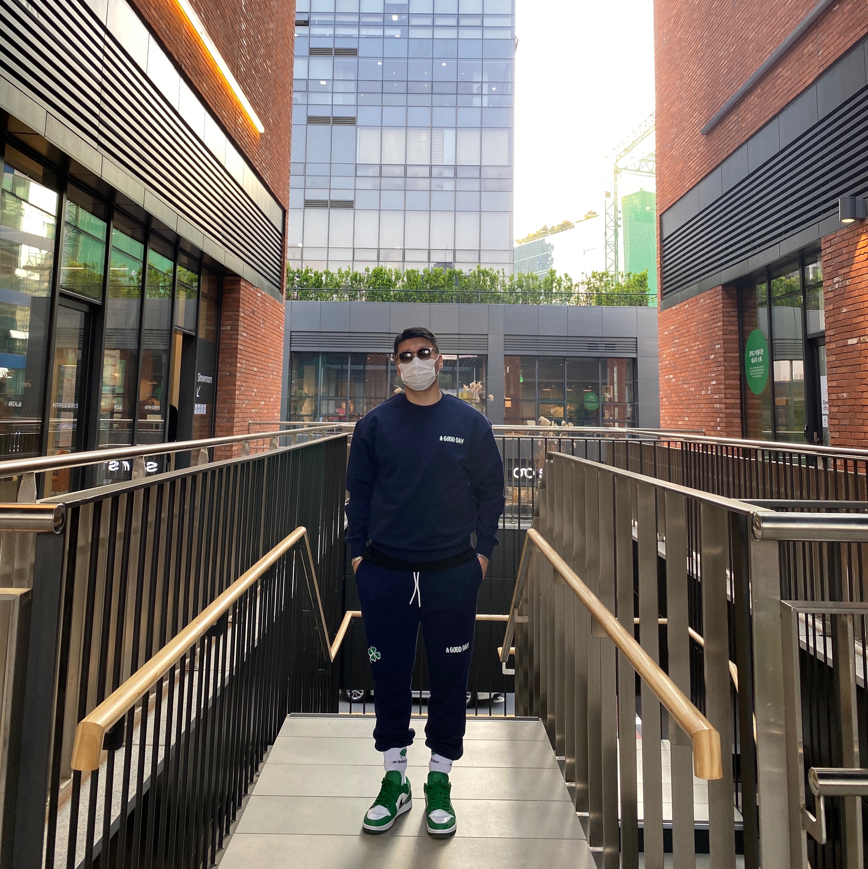 Jordan 1 Low Pine Green 착용 스타일 - 1