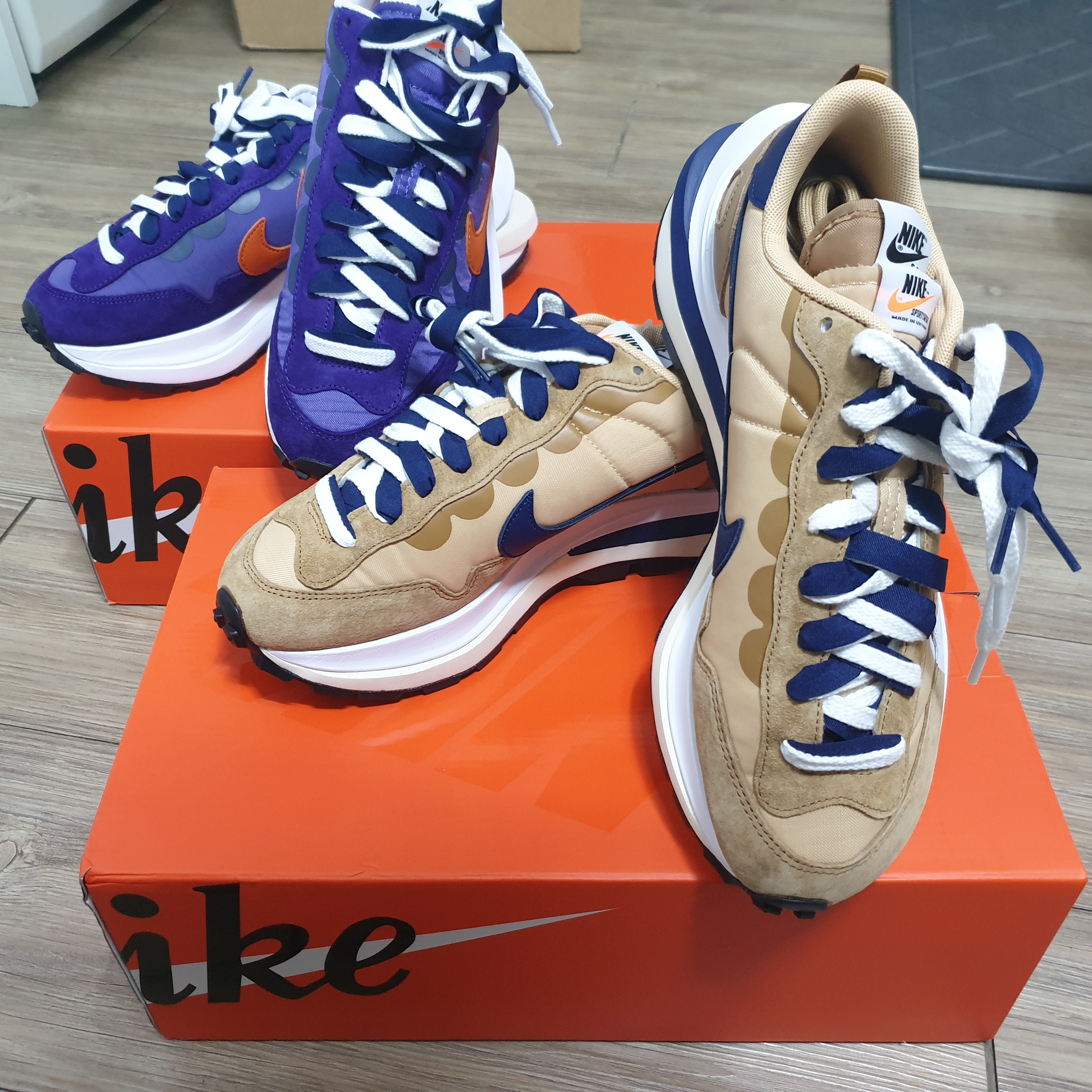 Nike x Sacai VaporWaffle Sesame and Blue Void, Nike x Sacai VaporWaffle Dark Iris 착용 스타일