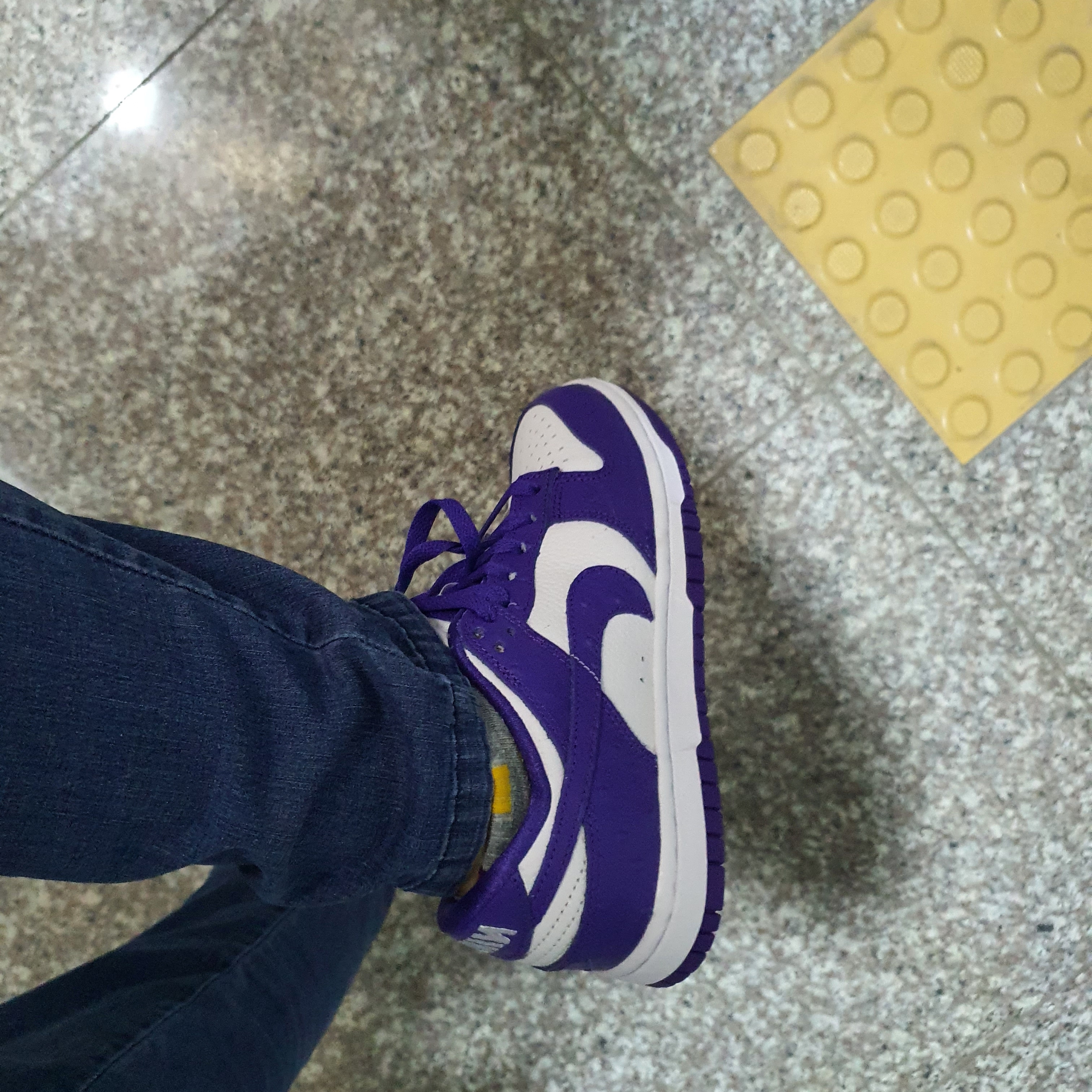 (W) Nike Dunk Low SE Flip 착용 스타일 - 2