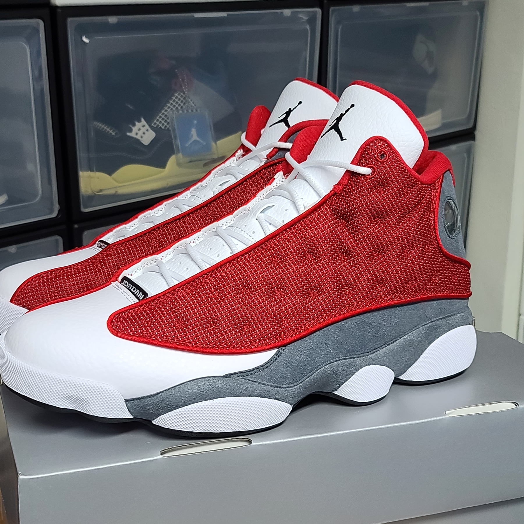Jordan 13 Retro Gym Red Flint Grey 착용 스타일 - 2