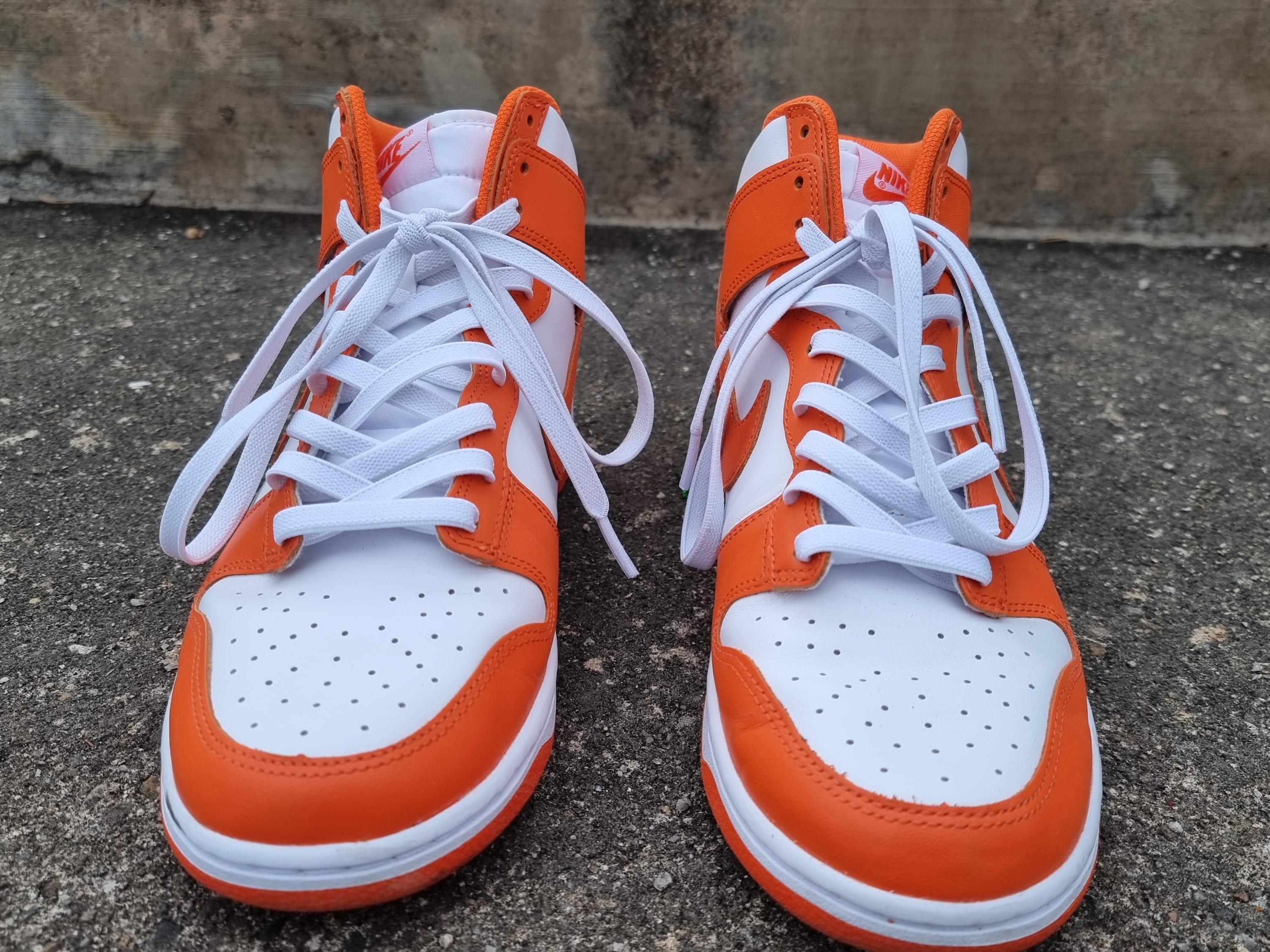 Nike Dunk High Retro Orange Blaze 착용 스타일