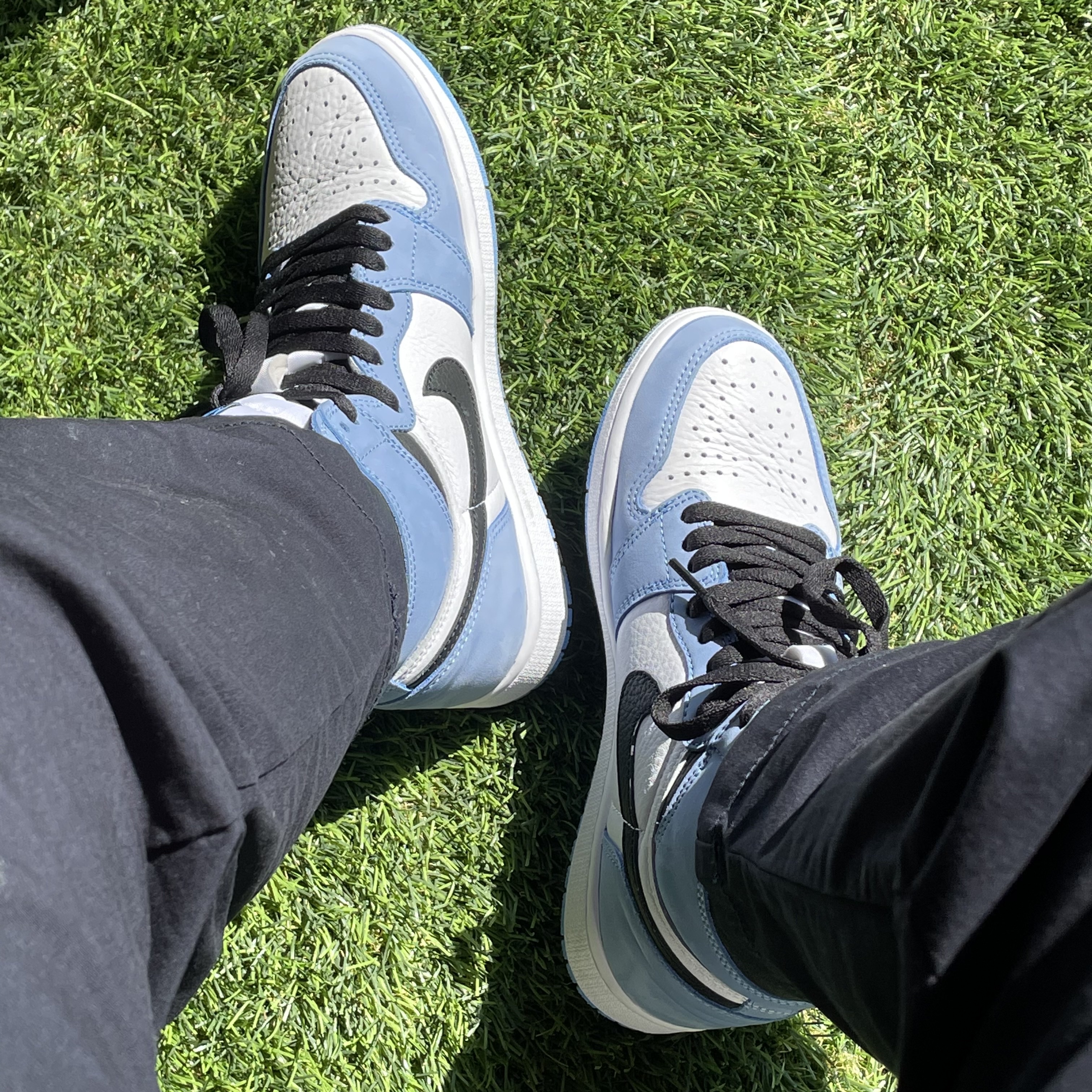 Jordan 1 Retro High OG University Blue 착용 스타일