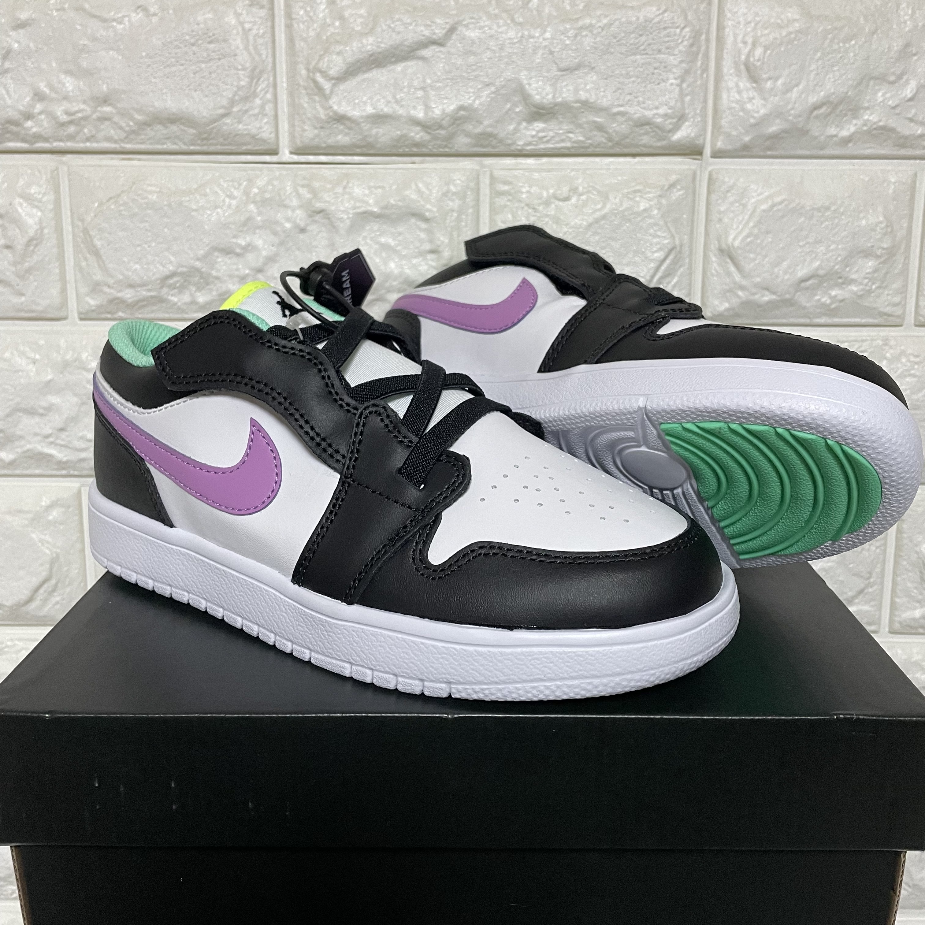 (PS) Jordan 1 Low Alt White Violet Shock 착용 스타일
