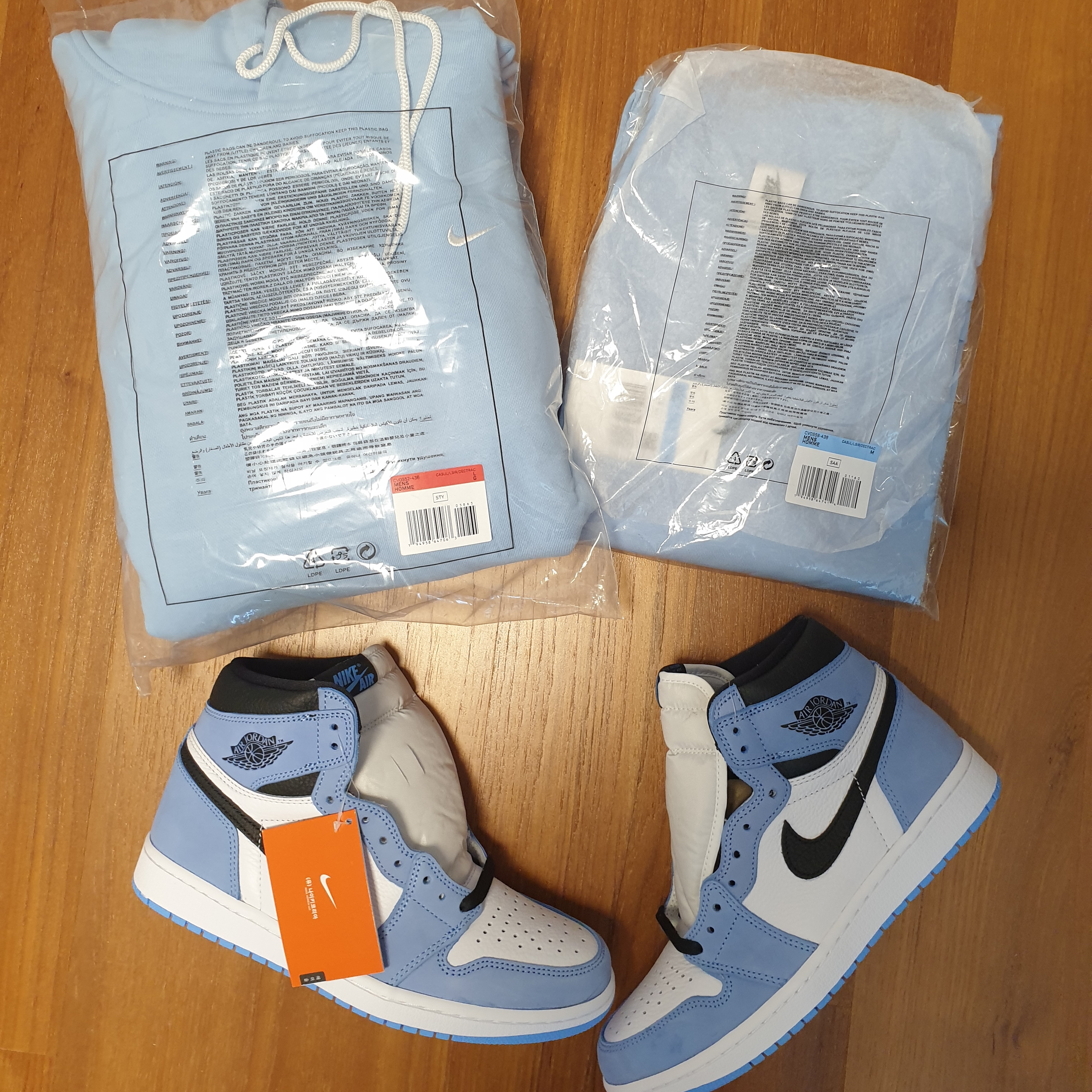 Nike NRG Solo Swoosh T-Shirt Psychic Blue - US/EU, Nike NRG Solo Swoosh Fleece Hoodie Psychic Blue - Asia 착용 스타일