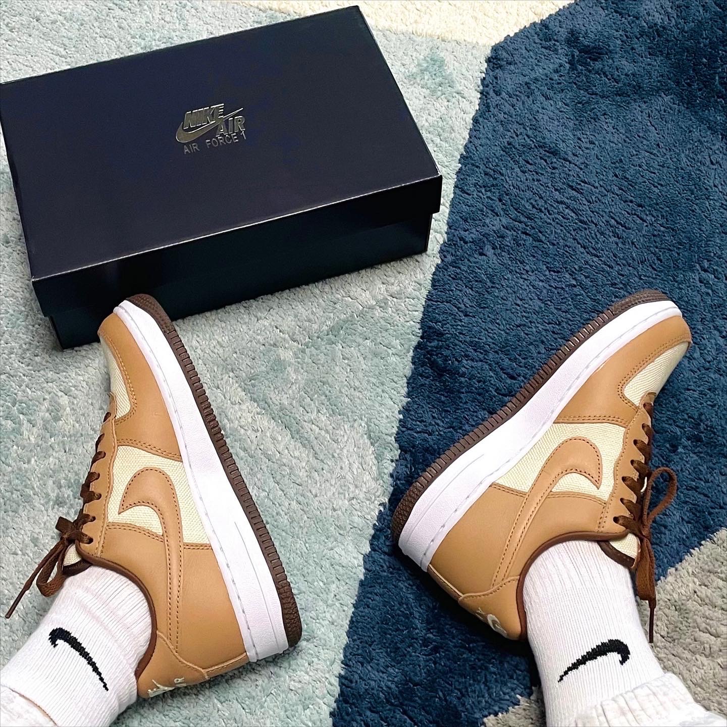 Nike Air Force 1 Low QS Acorn 2021 착용 스타일