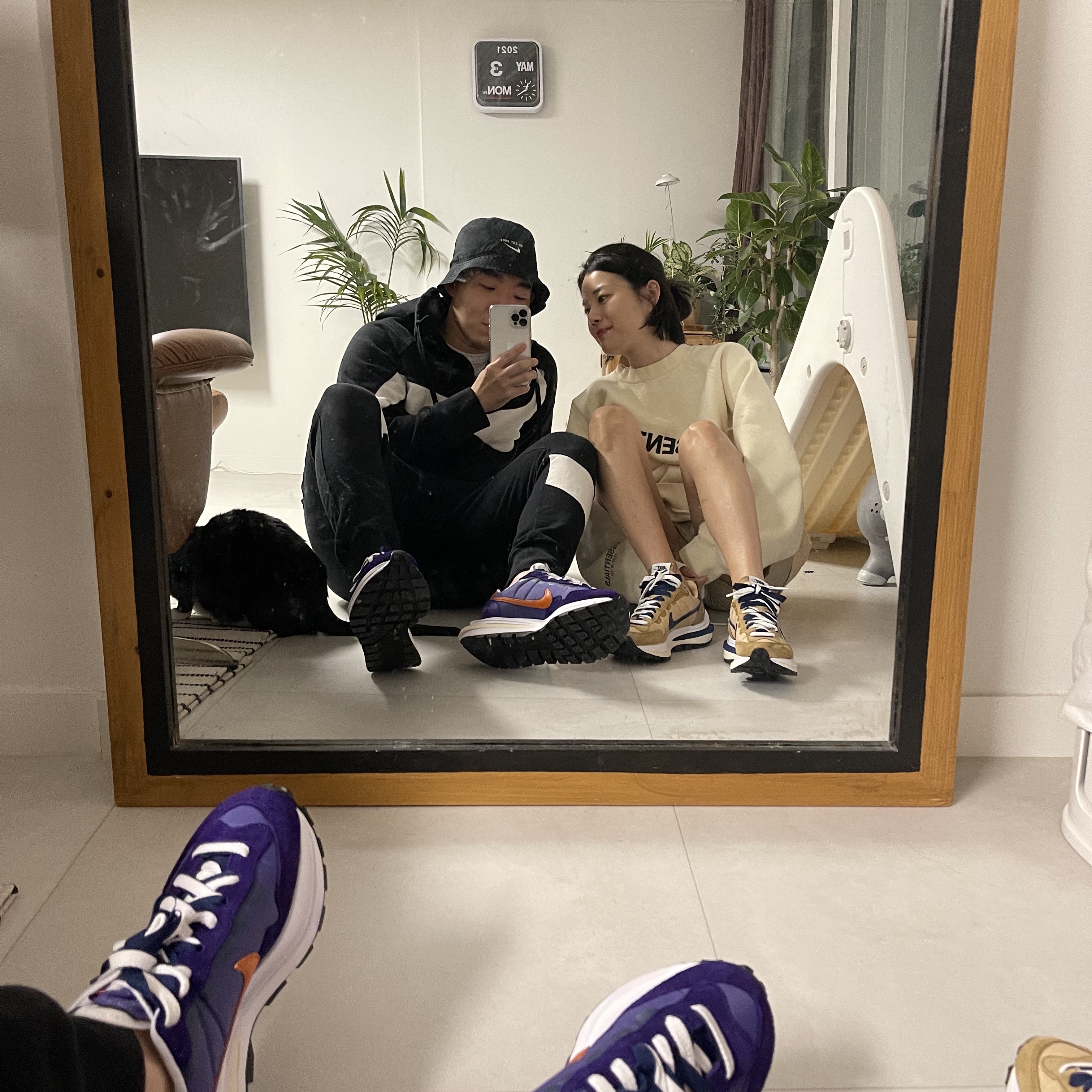 Nike x Sacai VaporWaffle Dark Iris, Nike x Sacai VaporWaffle Sesame and Blue Void 착용 스타일 - 1