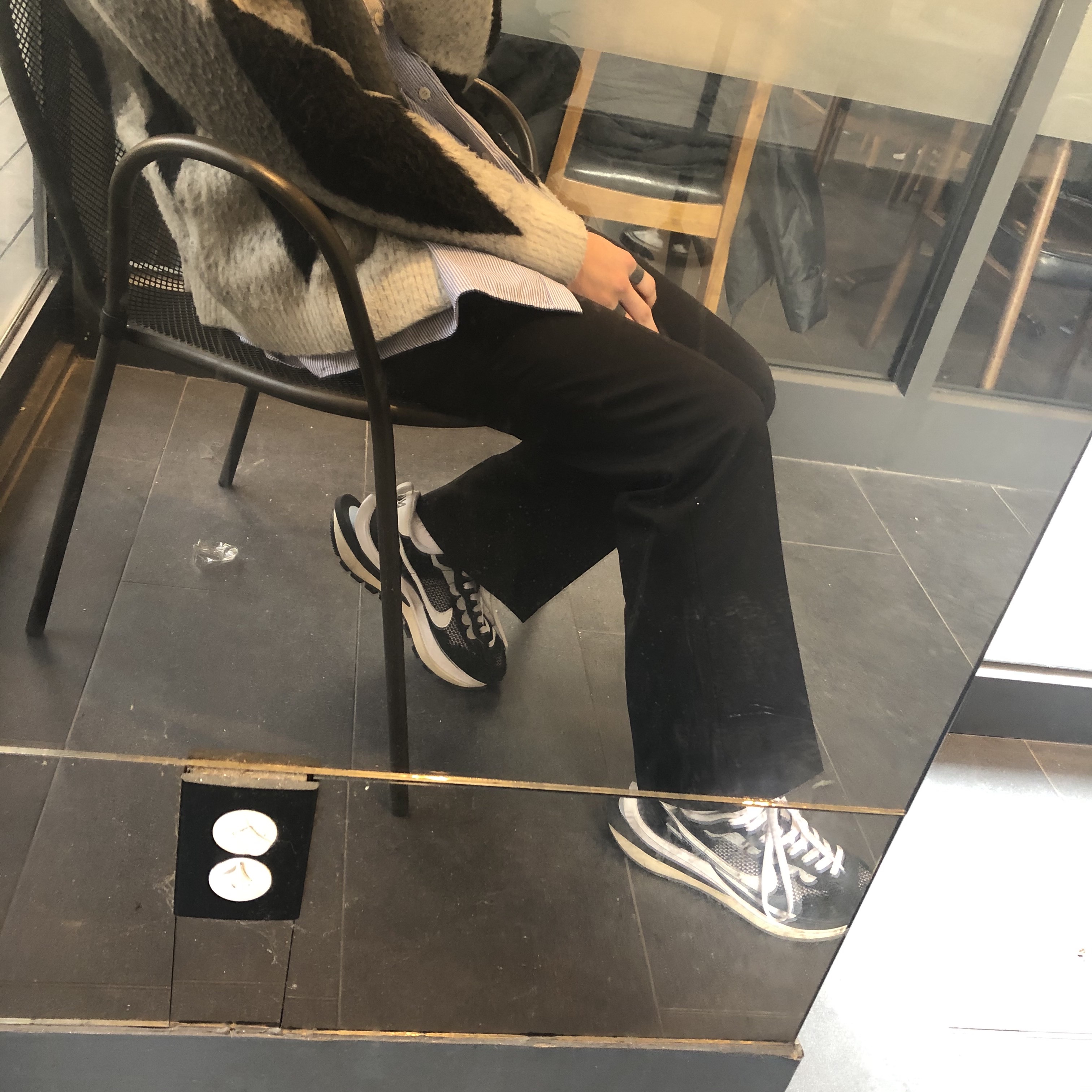 Nike x Sacai VaporWaffle Black White 착용 스타일