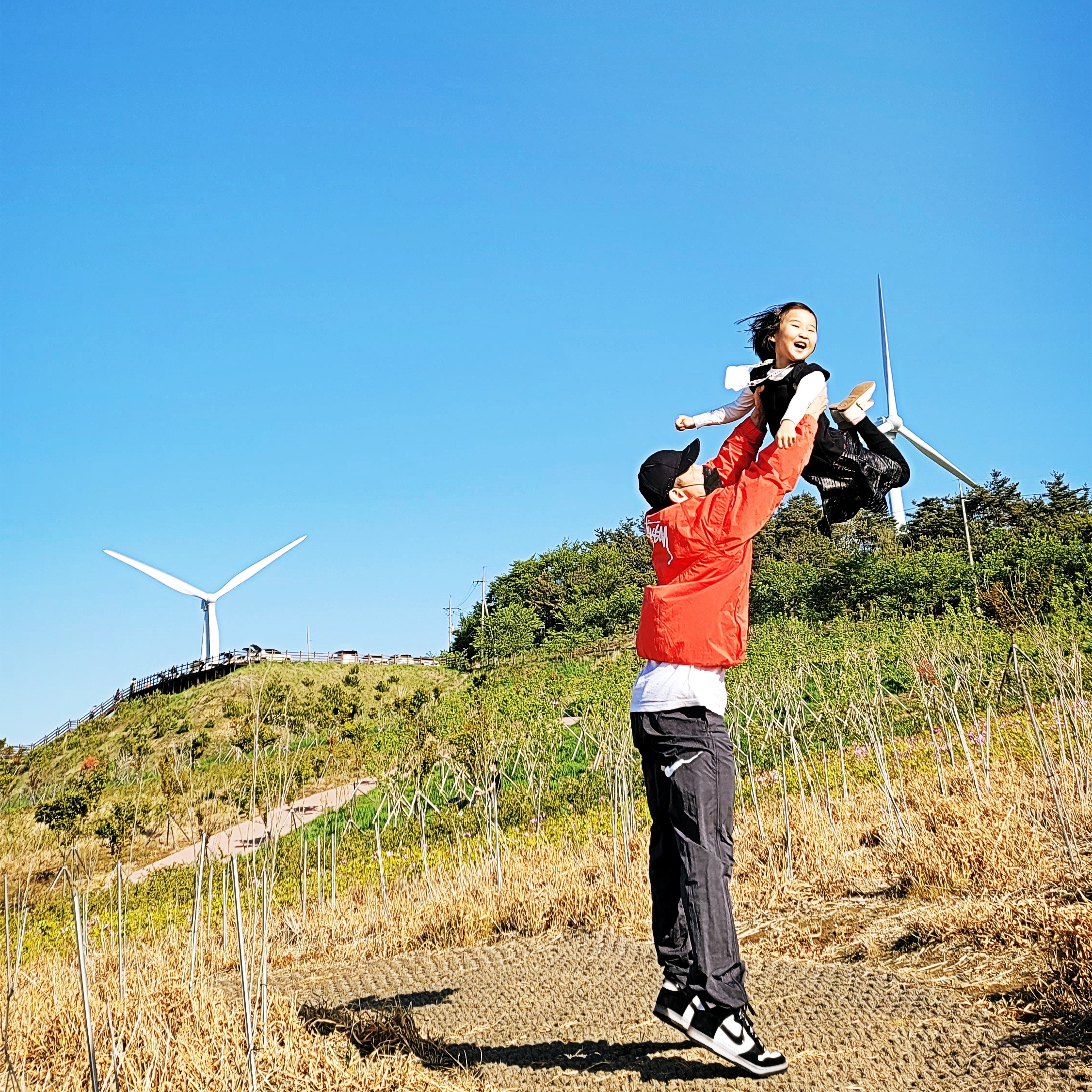 Nike x Drake Nocta NRG AU L91 Cap, Nike x Stussy Windrunner Jacket Habanero Red 착용 스타일 - 4