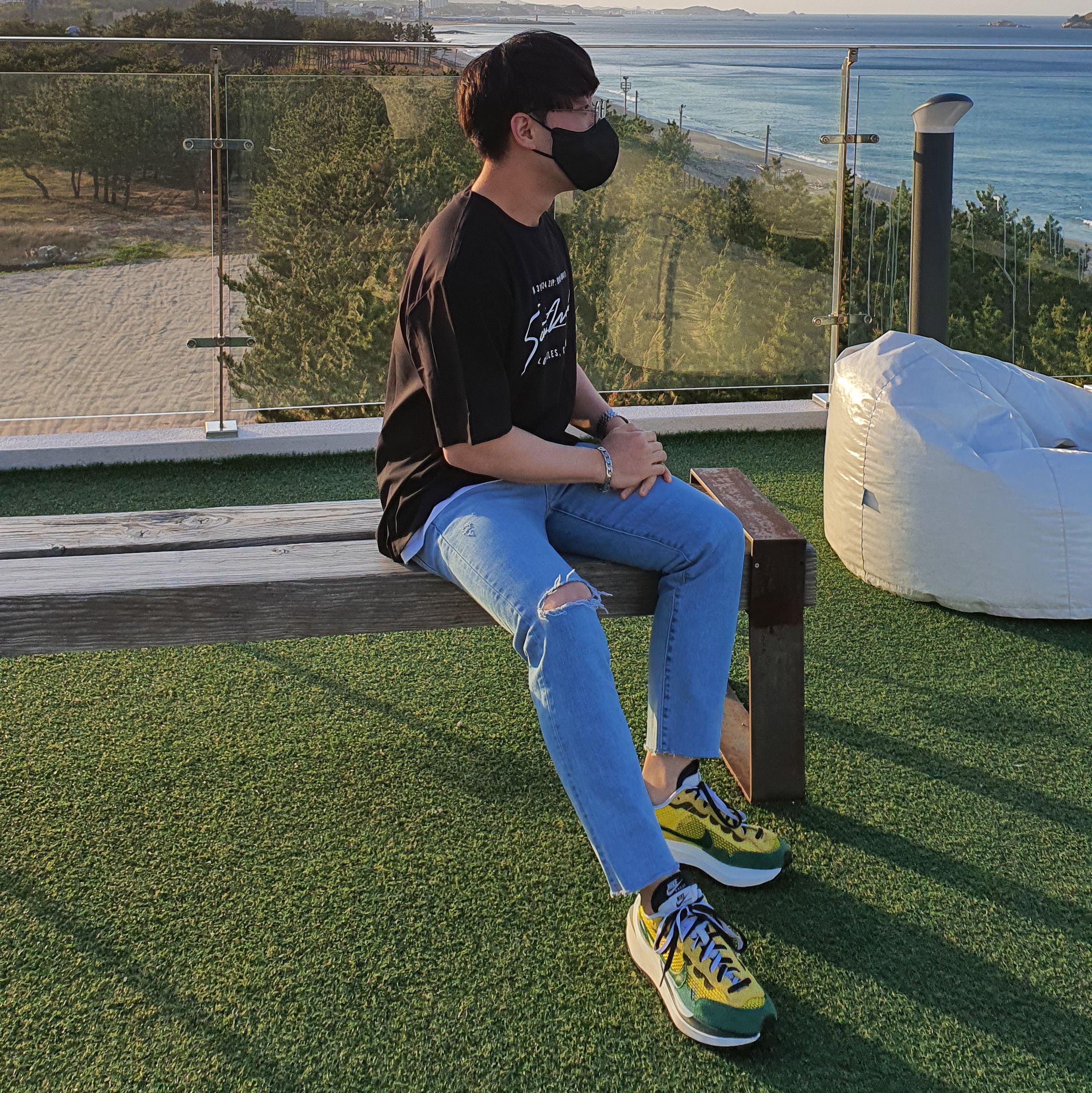 Nike x Sacai VaporWaffle Tour Yellow & Gorge Green Sail 착용 스타일 - 2