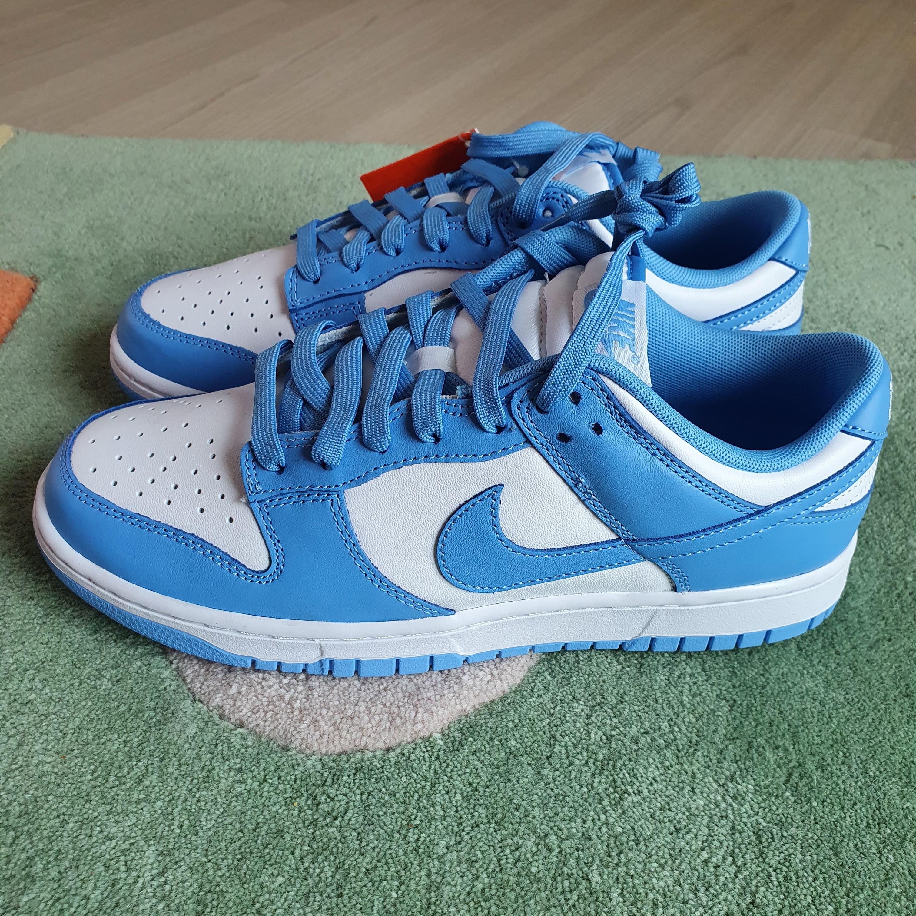 Nike Dunk Low Retro University Blue 착용 스타일