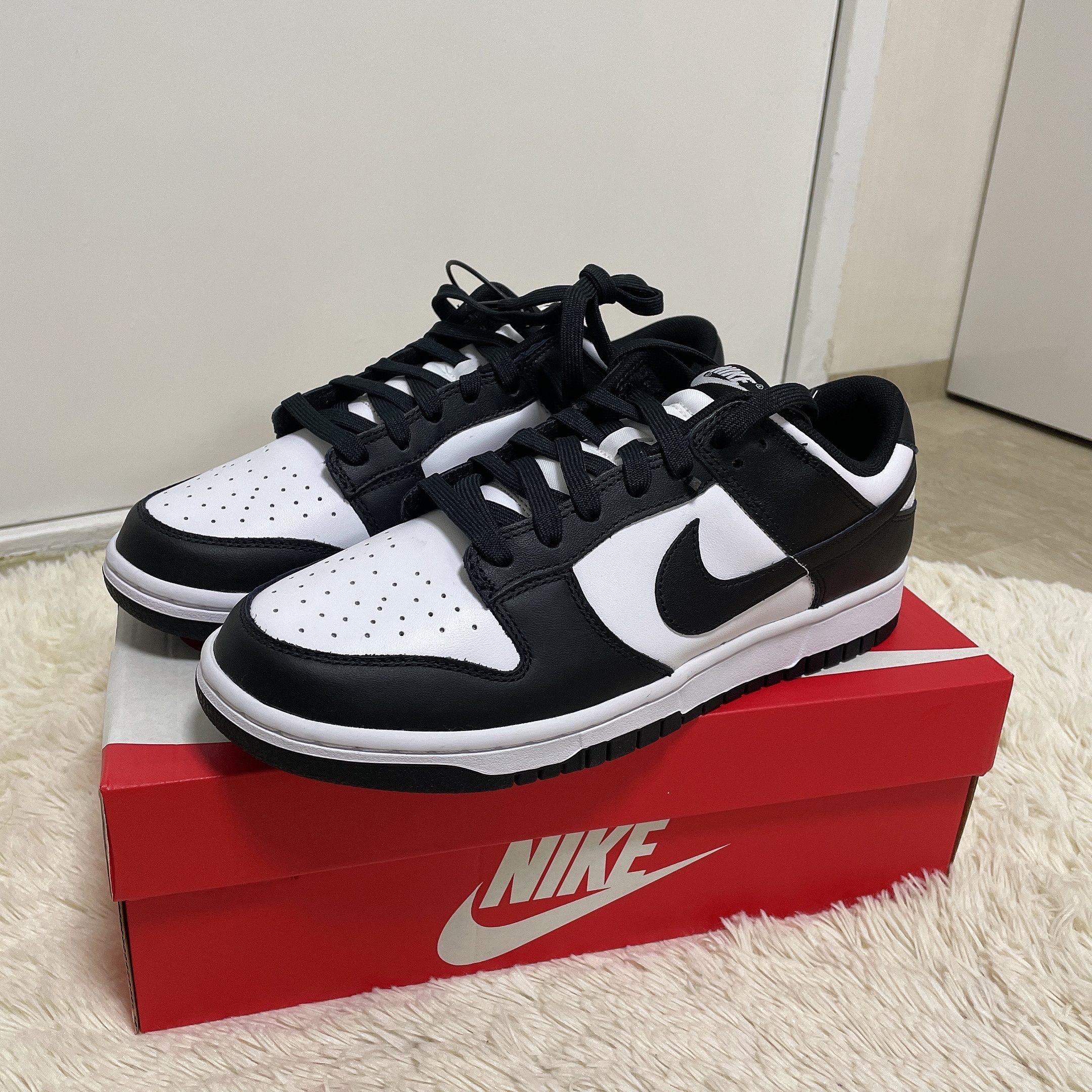Nike Dunk Low Retro Black 착용 스타일