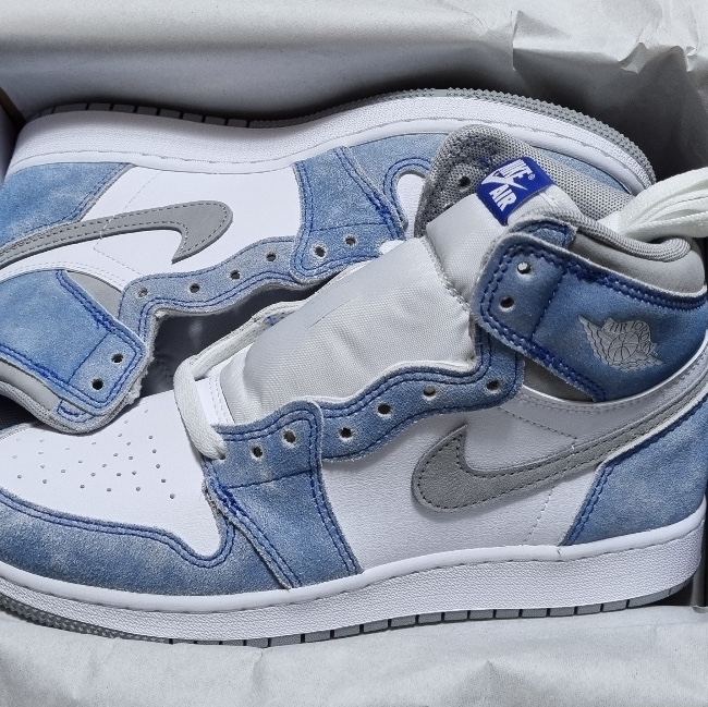 Jordan 1 Retro High OG Hyper Royal, (GS) Jordan 1 Retro High OG Hyper Royal 착용 스타일 - 1