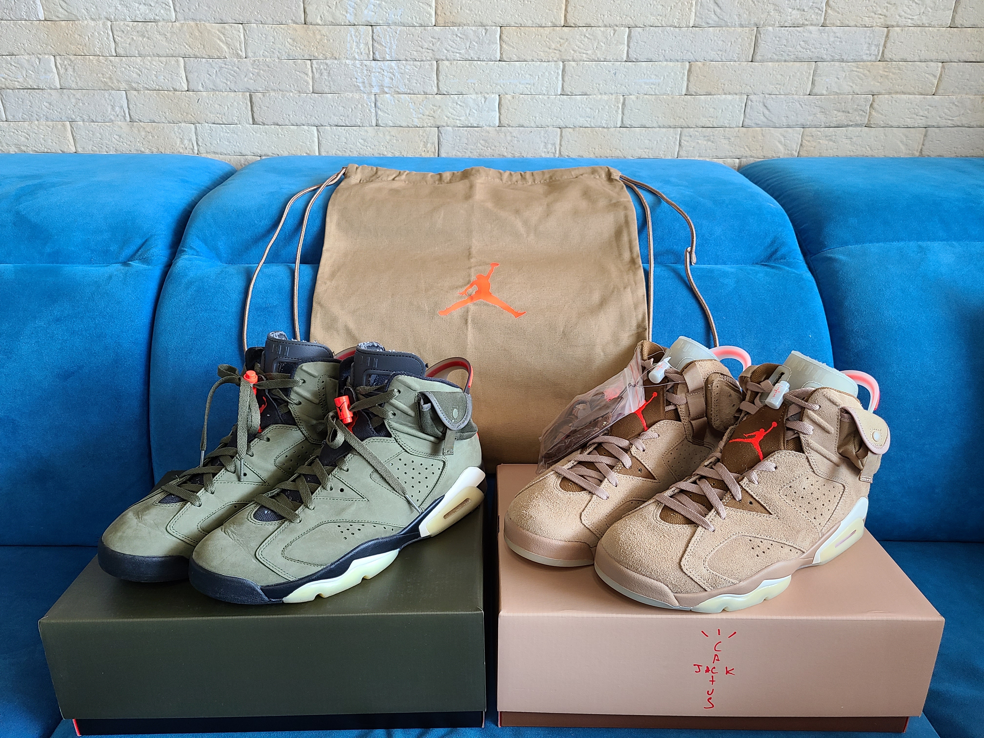 Jordan 6 x Travis Scott Retro SP British Khaki, Jordan 6 x Travis Scott Retro Olive 착용 스타일 - 5