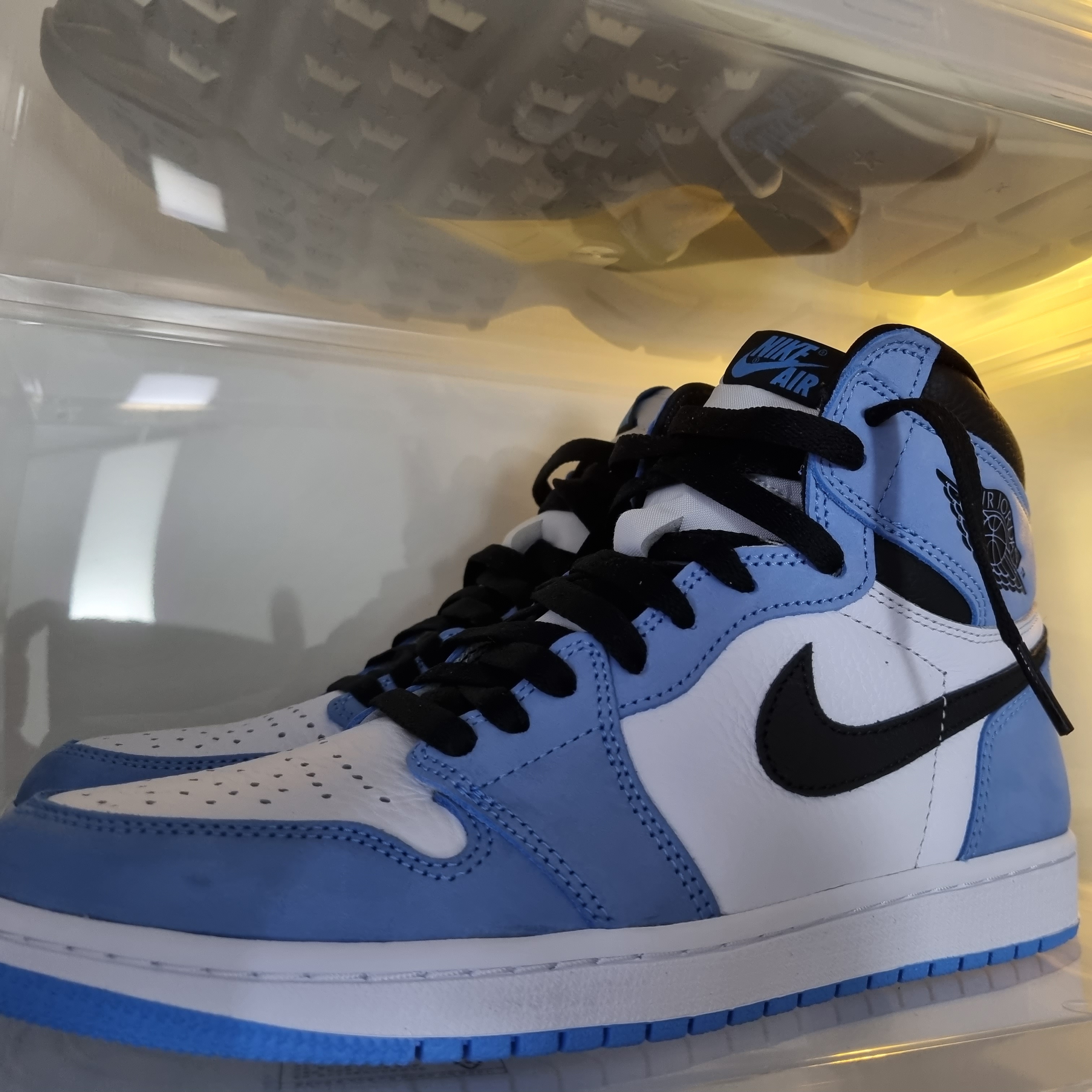 Jordan 1 Retro High OG University Blue 착용 스타일