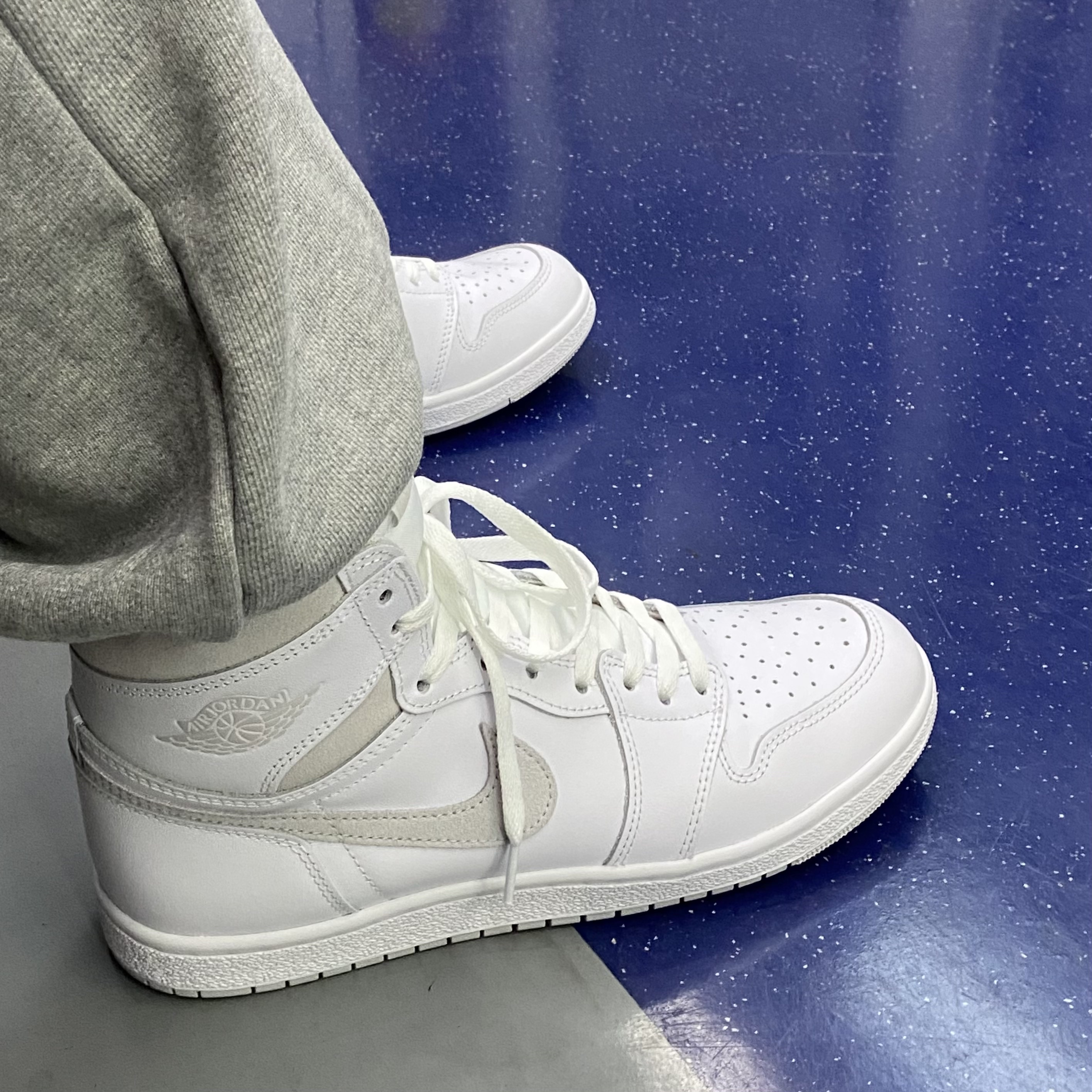 Jordan 1 High 85 Neutral Grey 착용 스타일 - 2