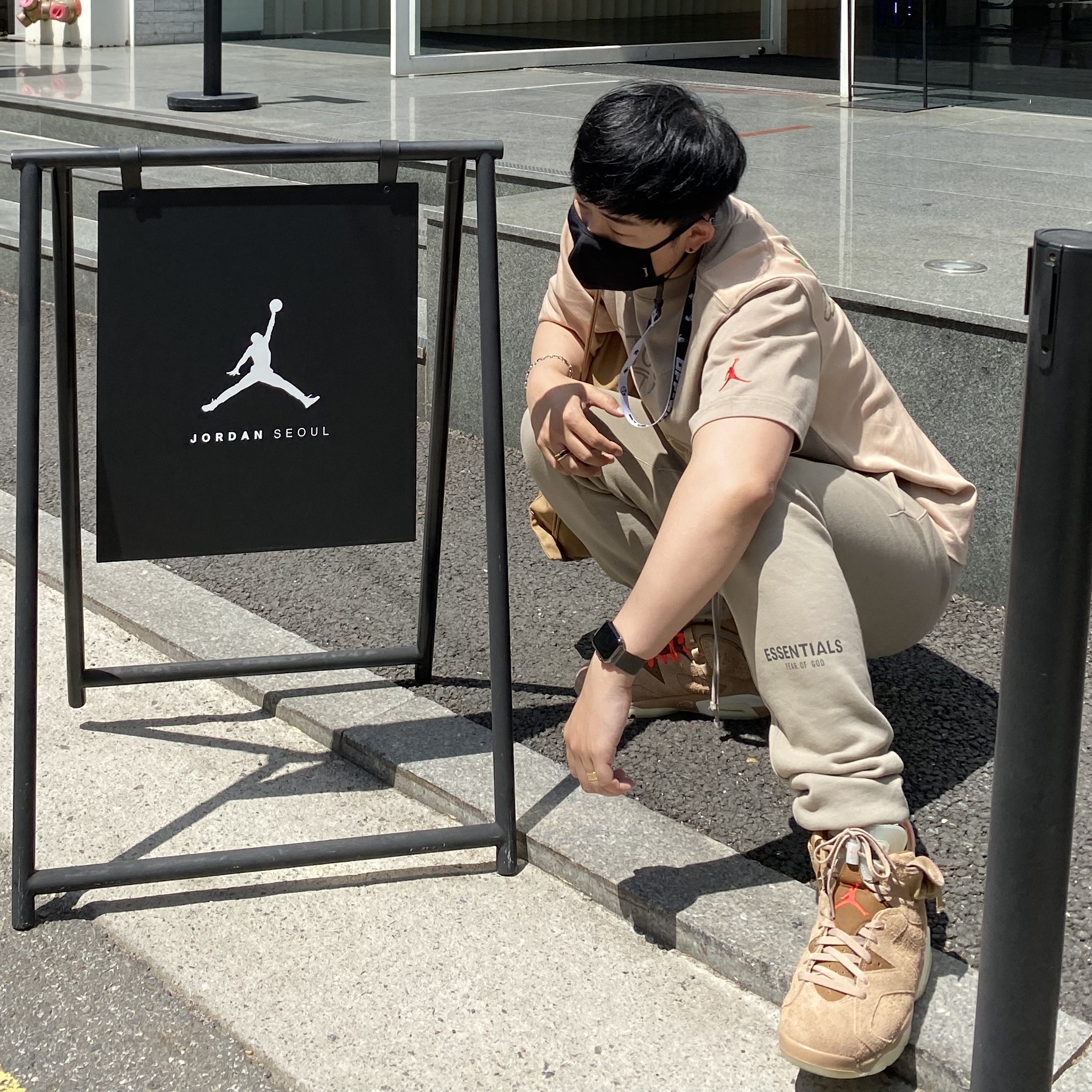 Jordan 6 x Travis Scott Retro SP British Khaki, Jordan x Travis Scott S/S Top - Asia 착용 스타일