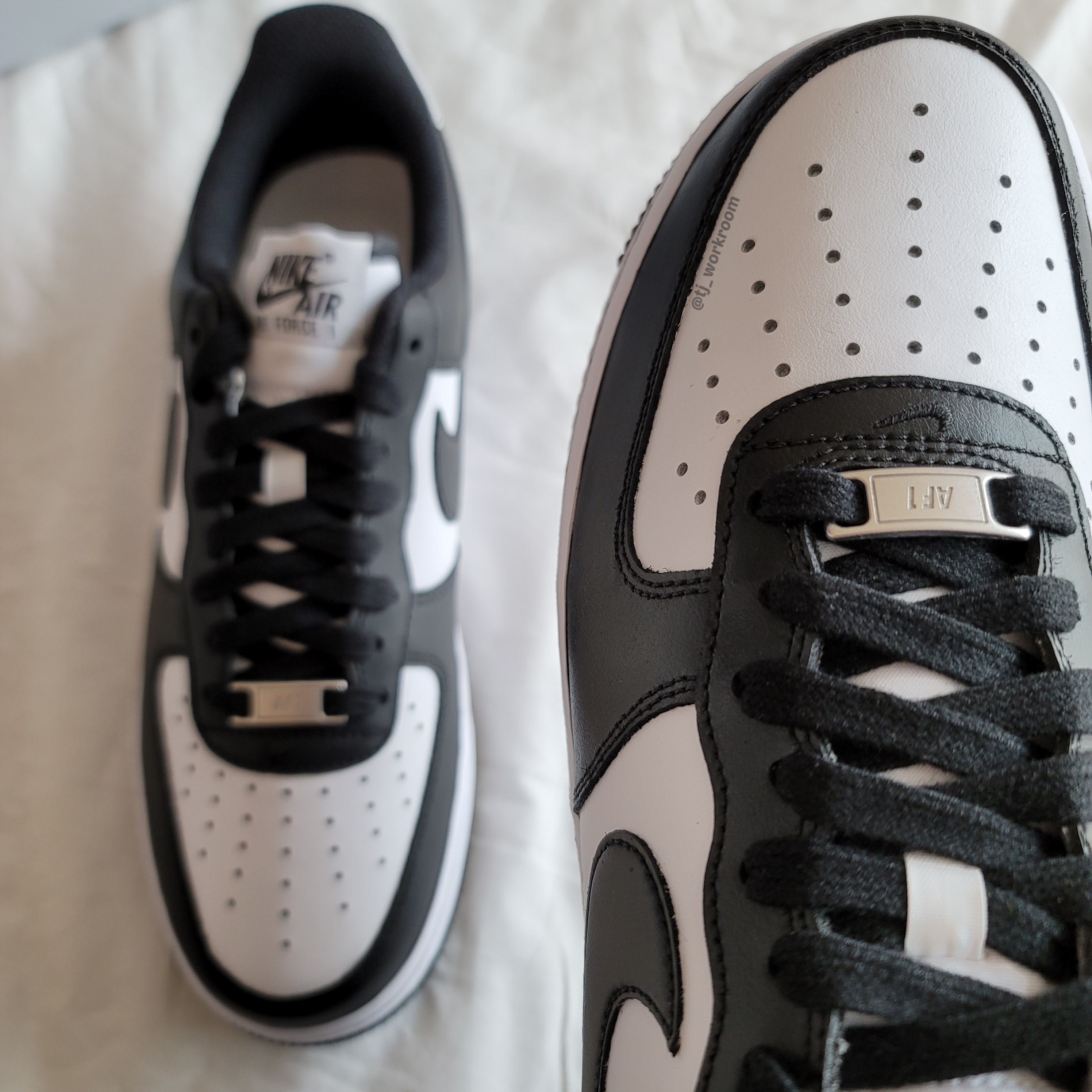 Nike Air Force 1 '07 Stitch Black, Nike Air Force 1 '07 Low White 착용 스타일 - 5