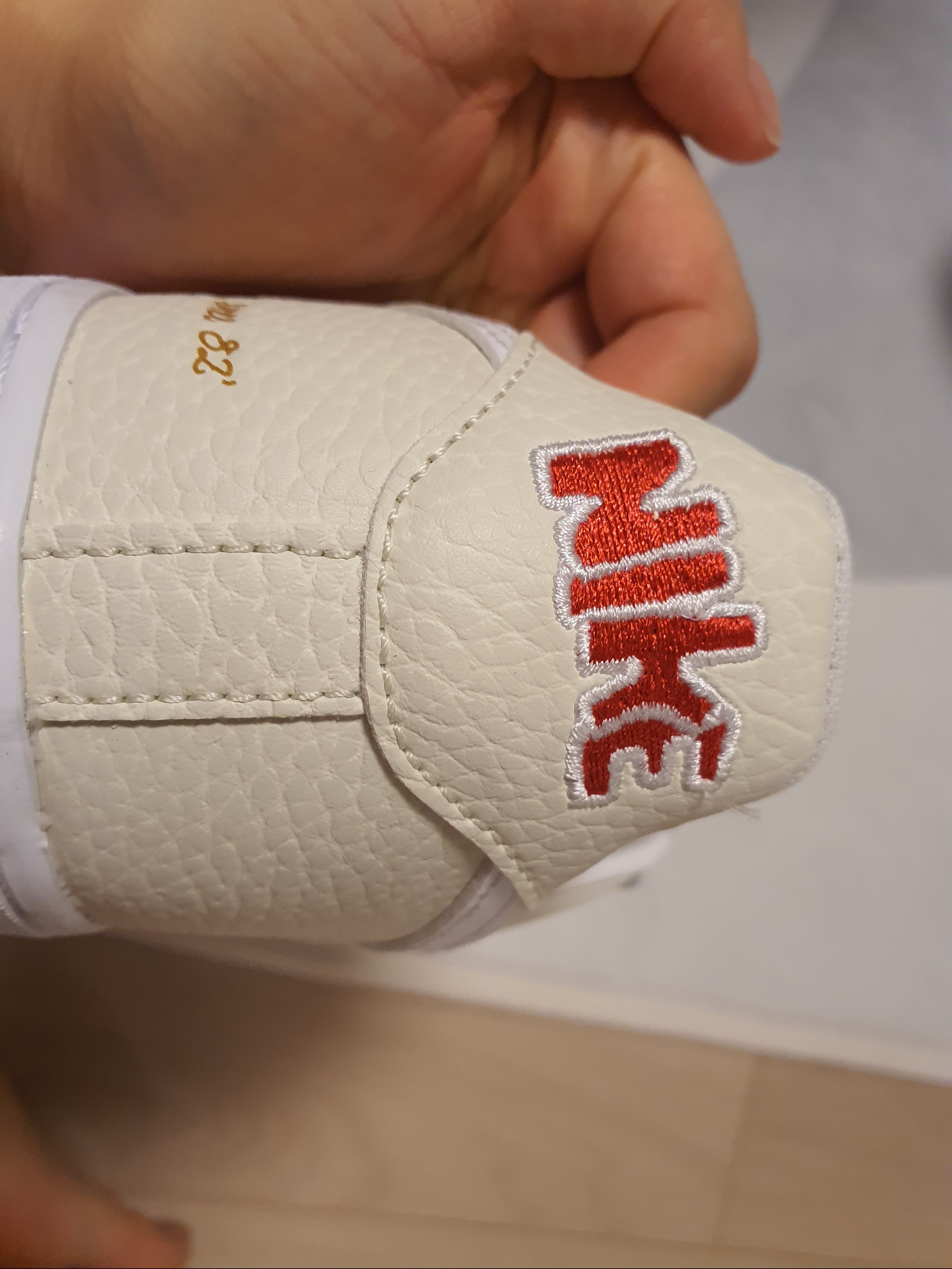 Nike Air Force 1 '07 PRM Popcorn 착용 스타일 - 5