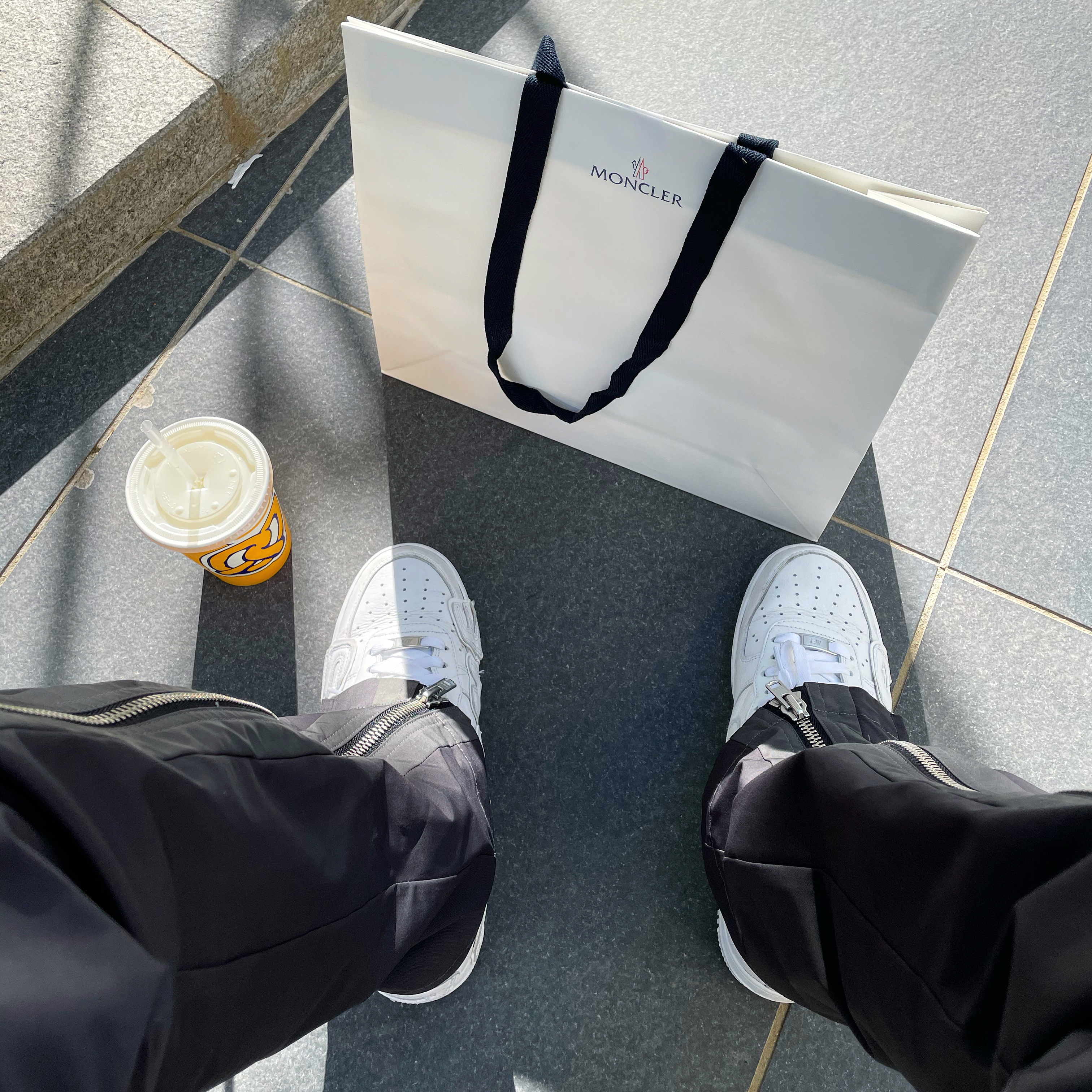 Nike x Cactus Plant Flea Market Air Force 1 Low Premium White 착용 스타일