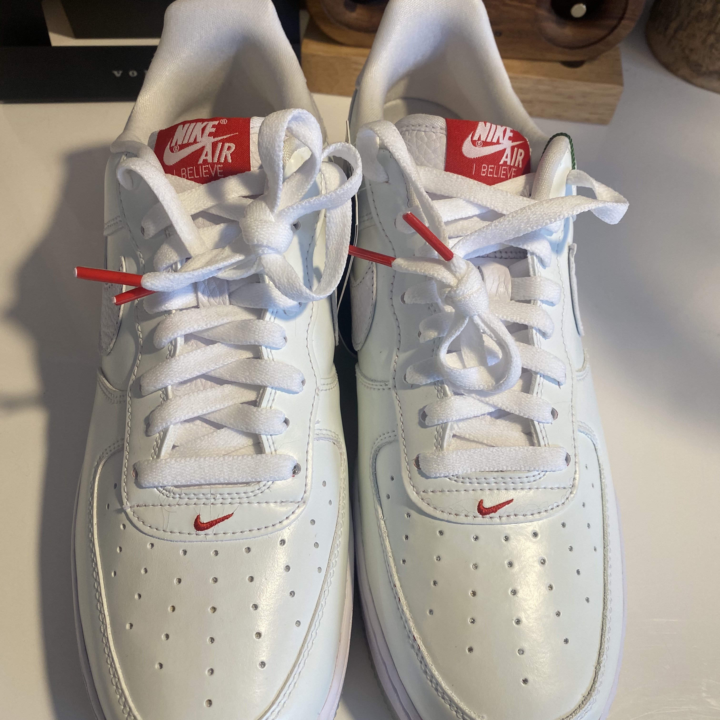 Nike Air Force 1 Low '07 PRM I Believe 착용 스타일 - 4