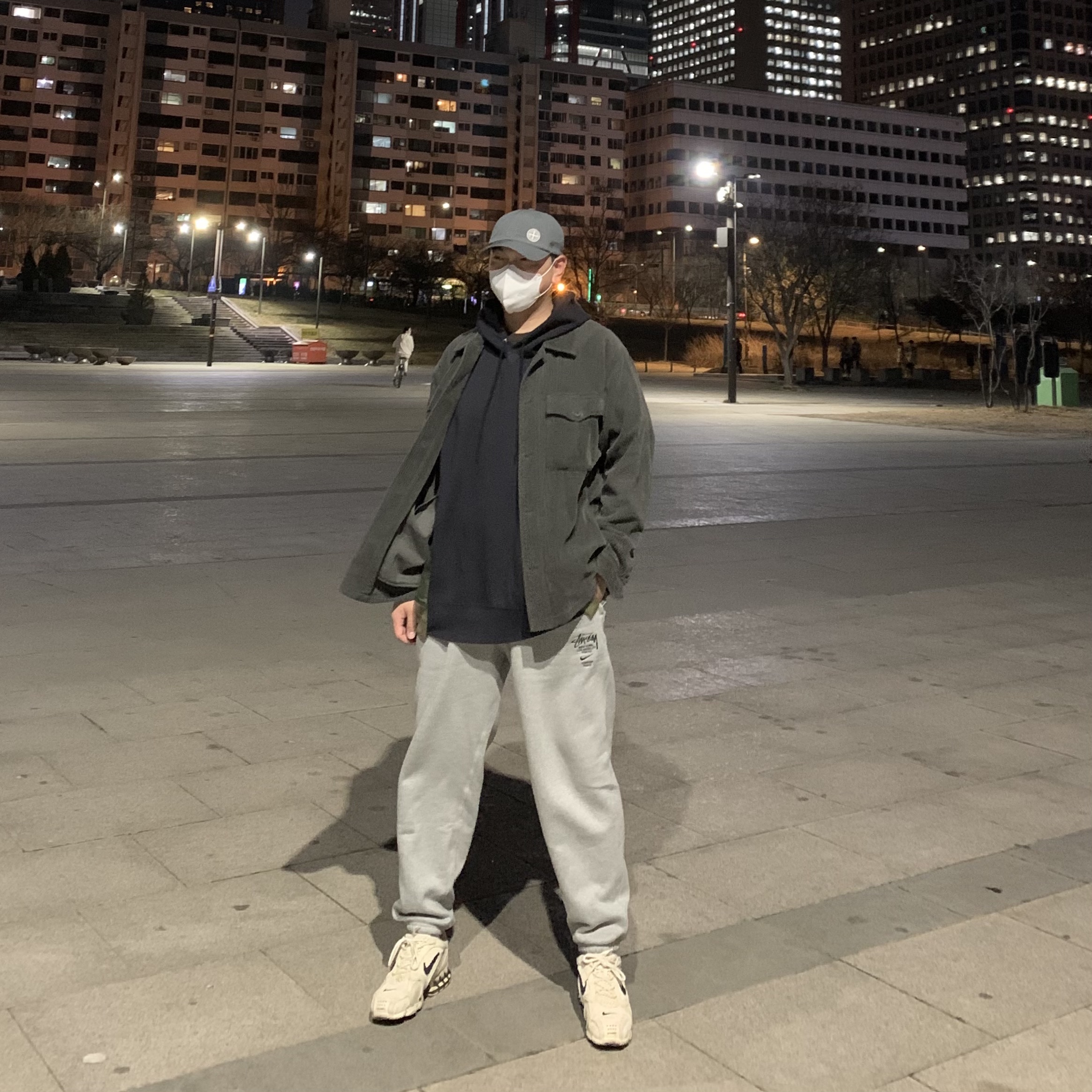 Nike x Stussy Air Zoom Spiridon Cage 2 Fossil, Nike x Stussy NRG ZR Fleece Pants Heather Grey - Asia 착용 스타일