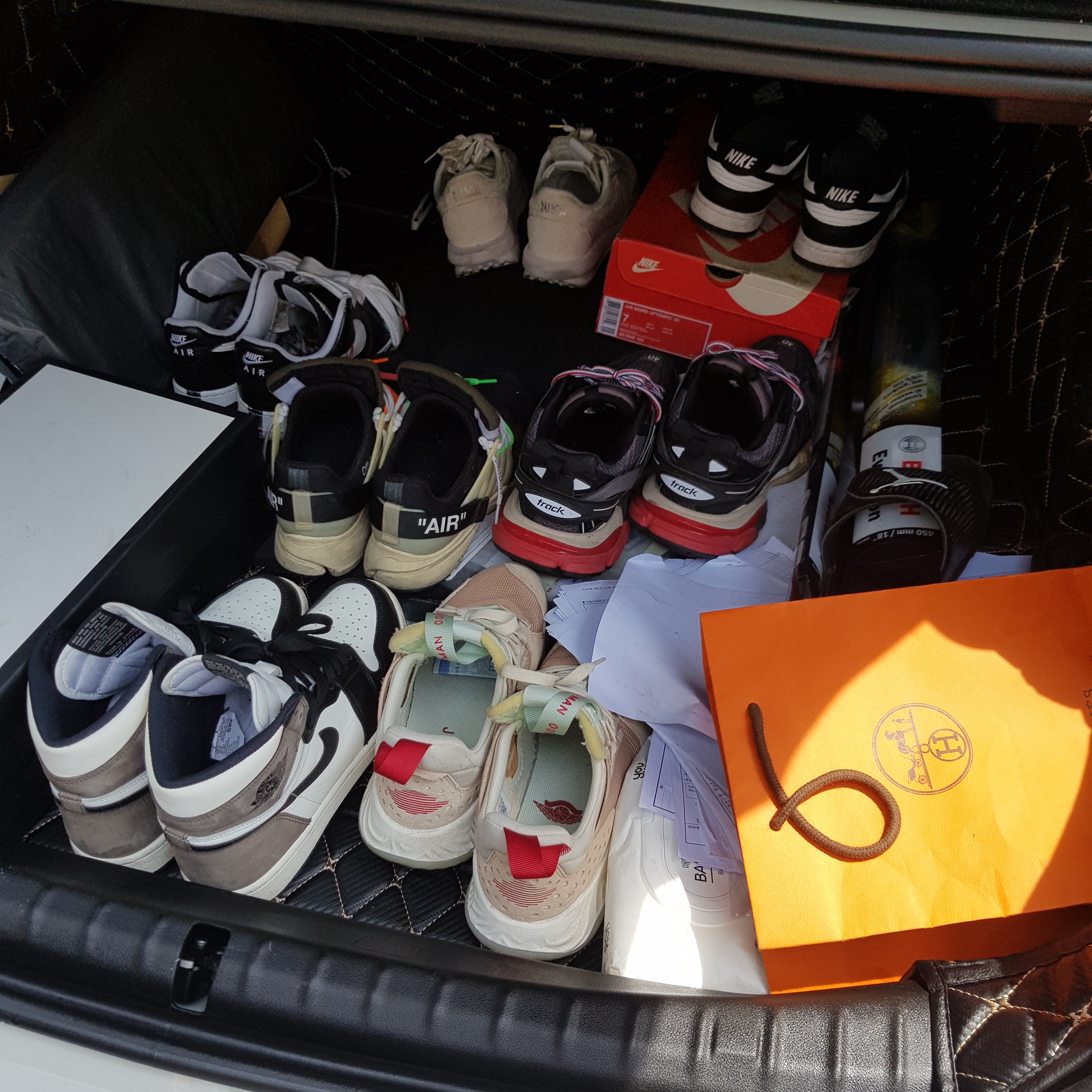 Jordan 1 Retro High OG Black Mocha, Nike x Off-White Air Presto OG The Ten 착용 스타일